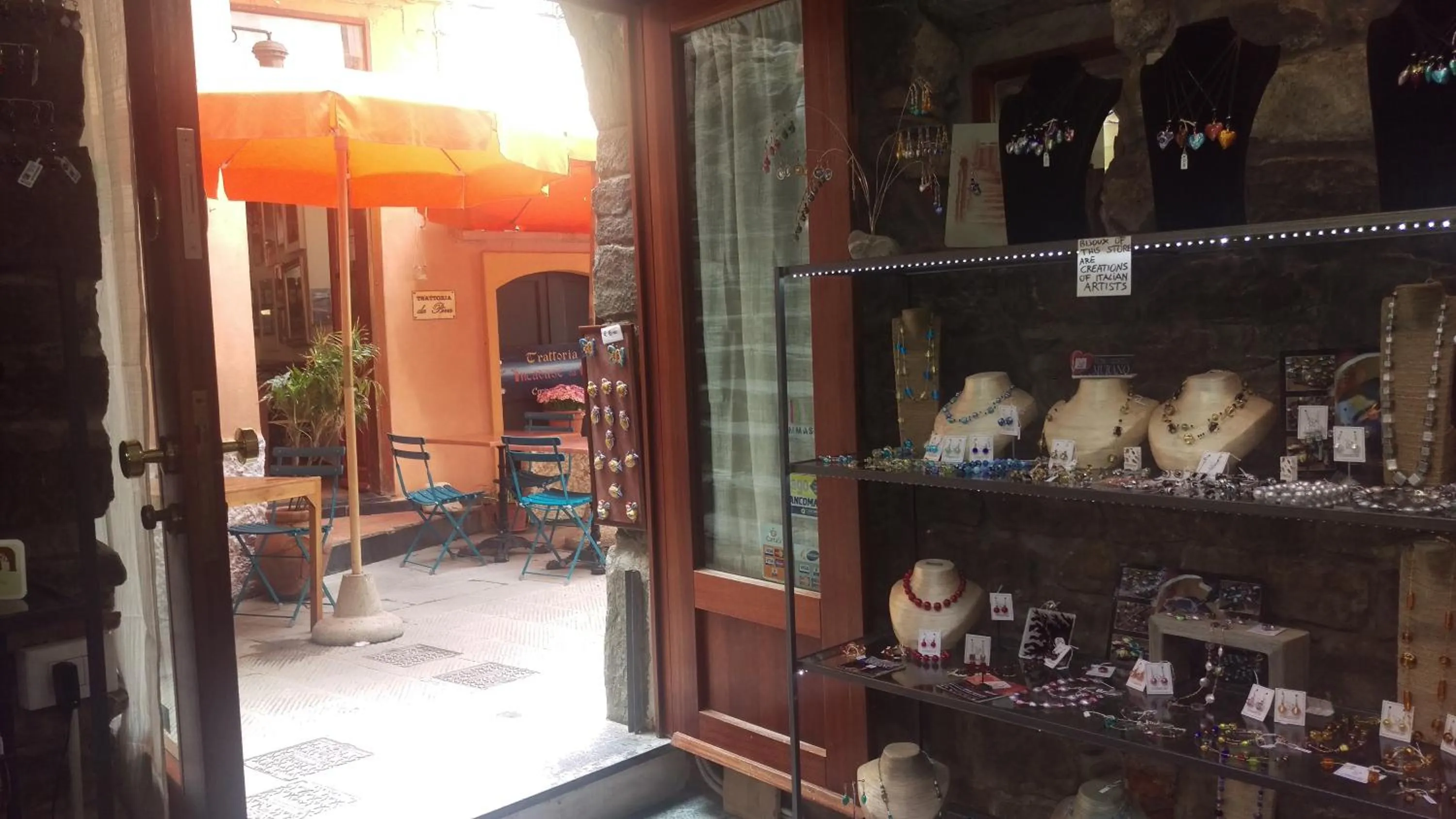 Shopping Area in Affittacamere Rollando