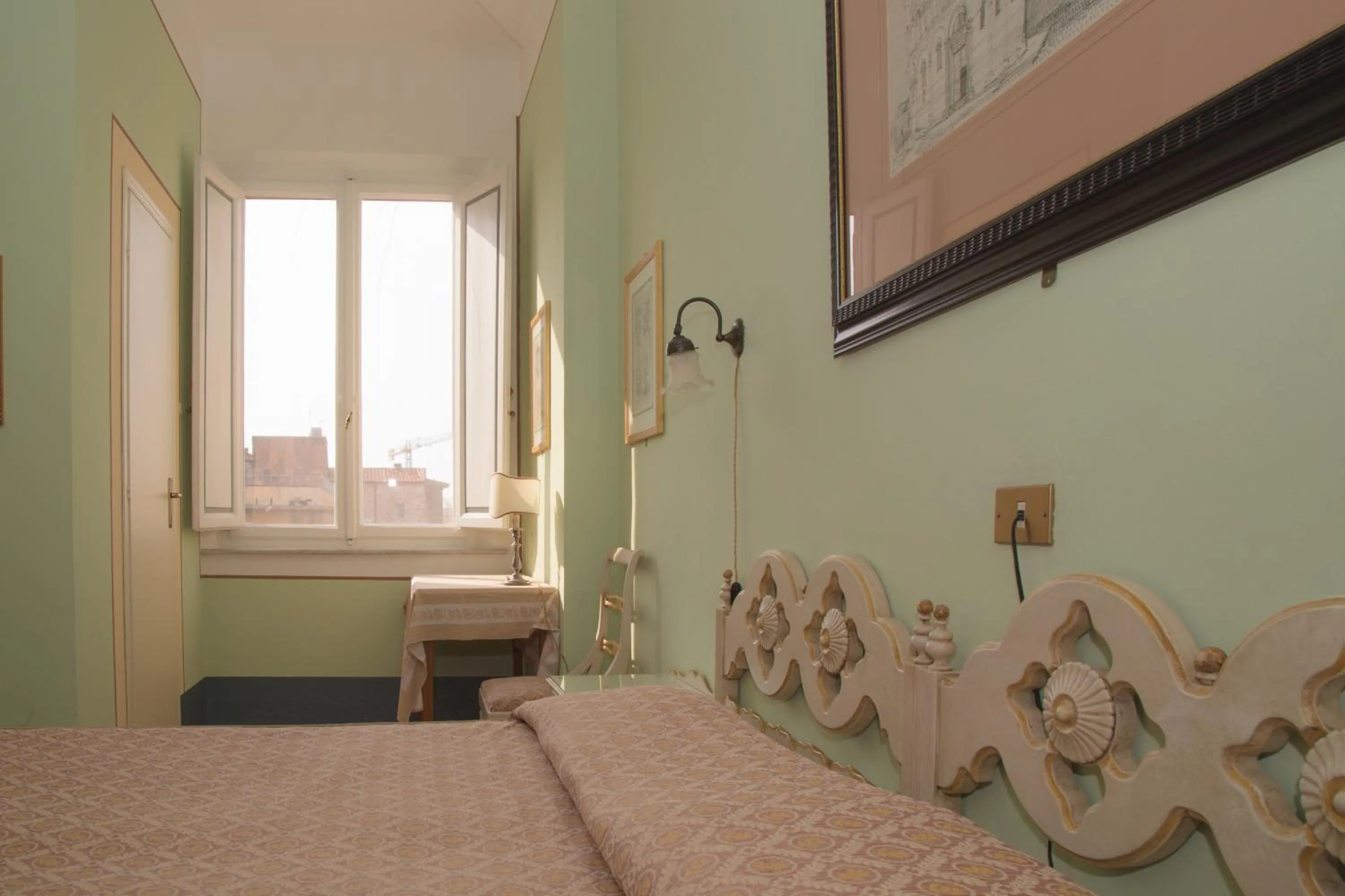 Bedroom, Bed in Royal Victoria Hotel