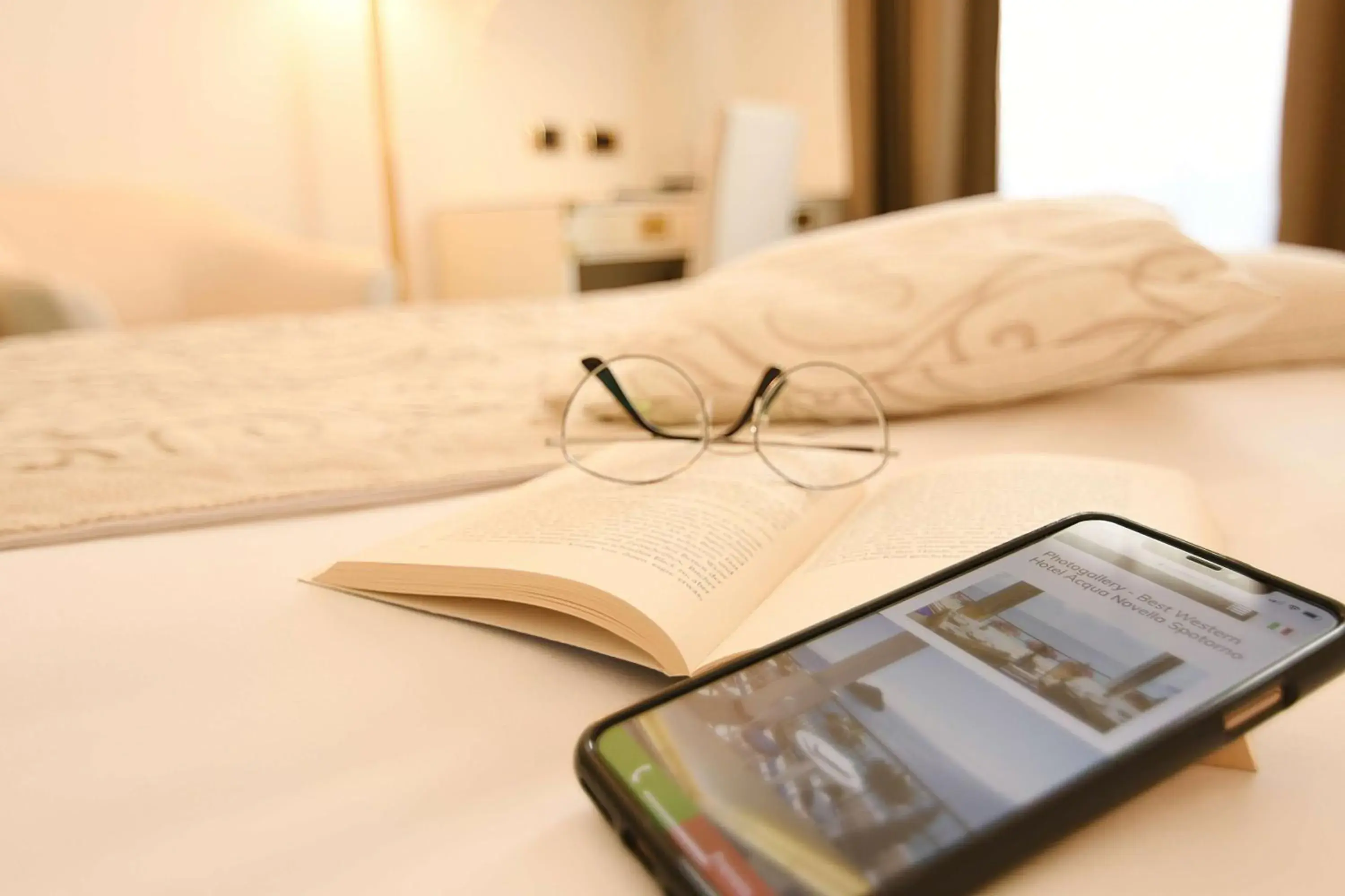 Photo of the whole room, Bed in Best Western Hotel Acqua Novella Photo of the whole room, Bed in Best Western Hotel Acqua Novella