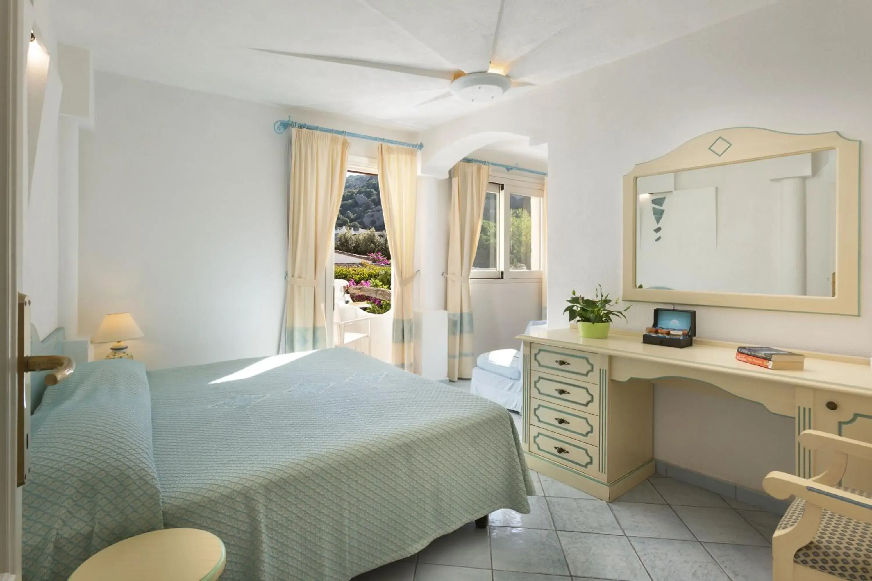 Photo of the whole room, Bed in Hotel La Bisaccia Photo of the whole room, Bed in Hotel La Bisaccia