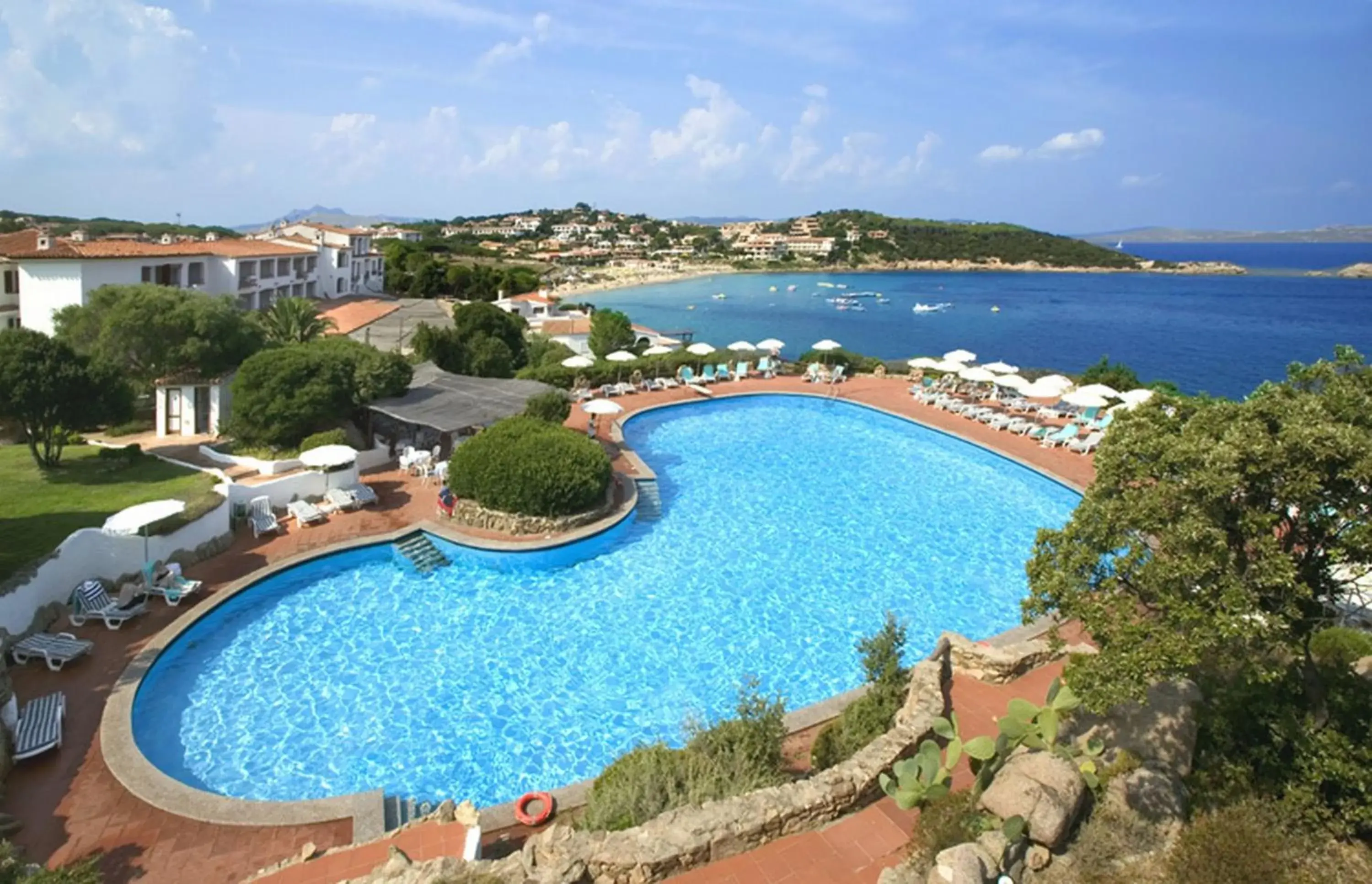 Swimming pool in Hotel La Bisaccia Swimming pool in Hotel La Bisaccia