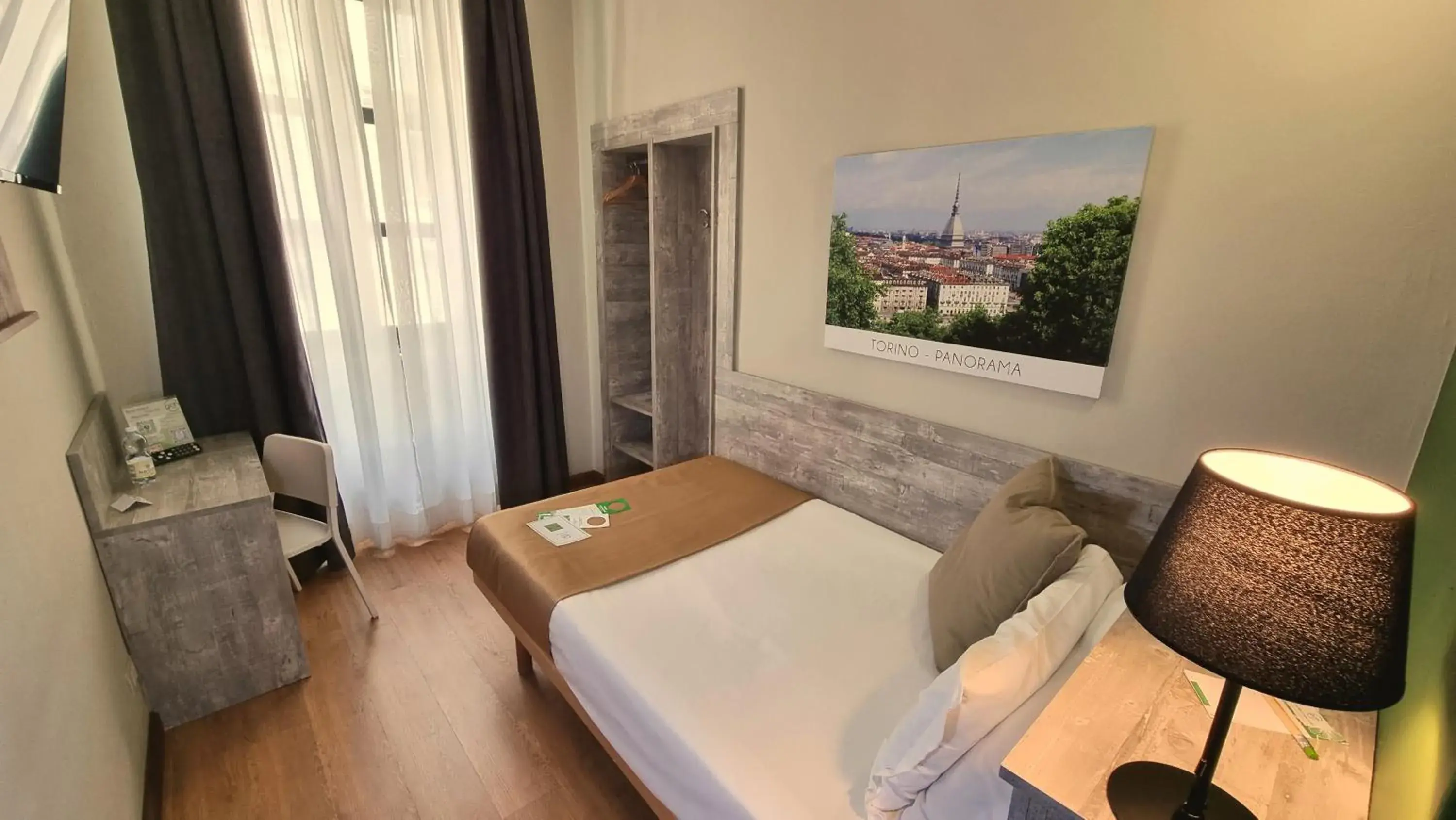 Bed in Hotel Astoria Bed in Hotel Astoria