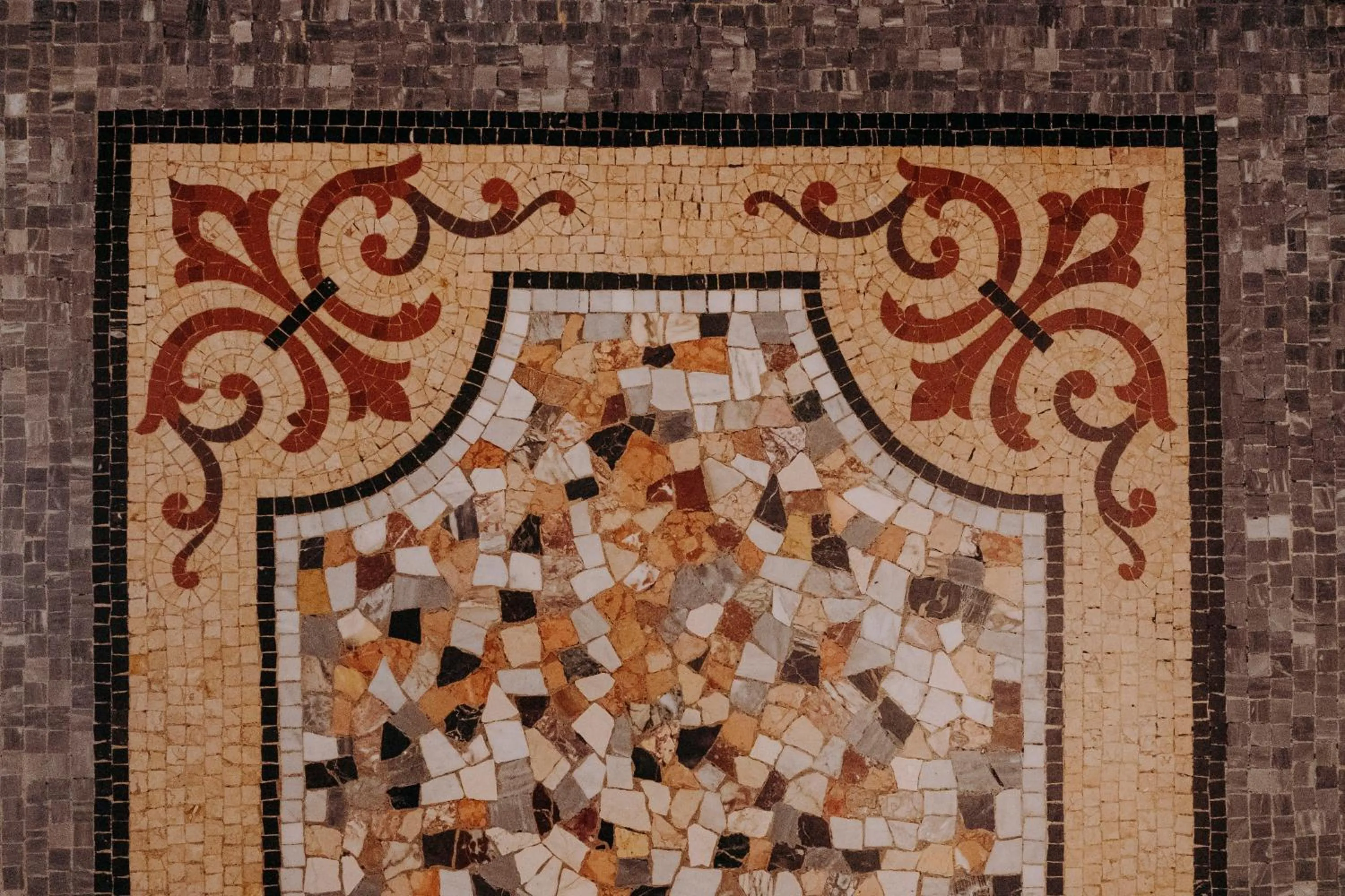 Decorative detail in Hotel Astoria