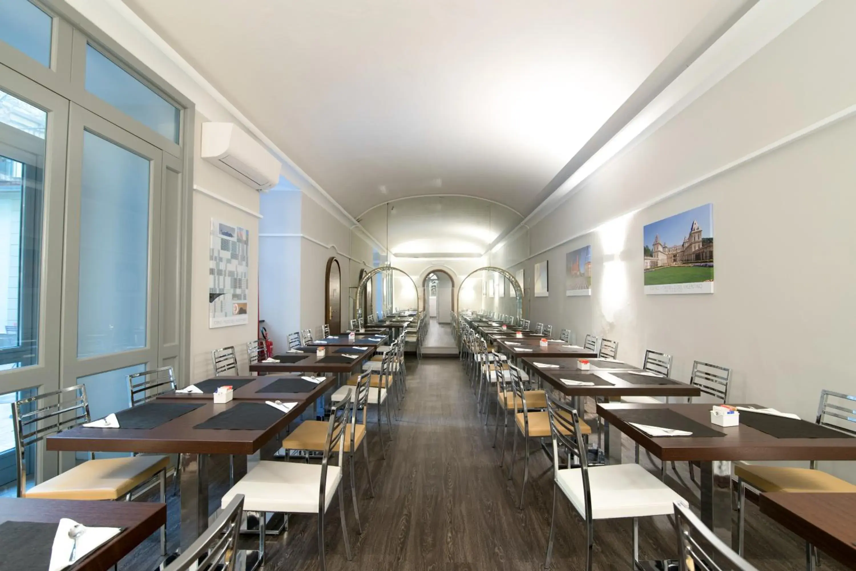 Lounge or bar in Hotel Astoria Lounge or bar in Hotel Astoria