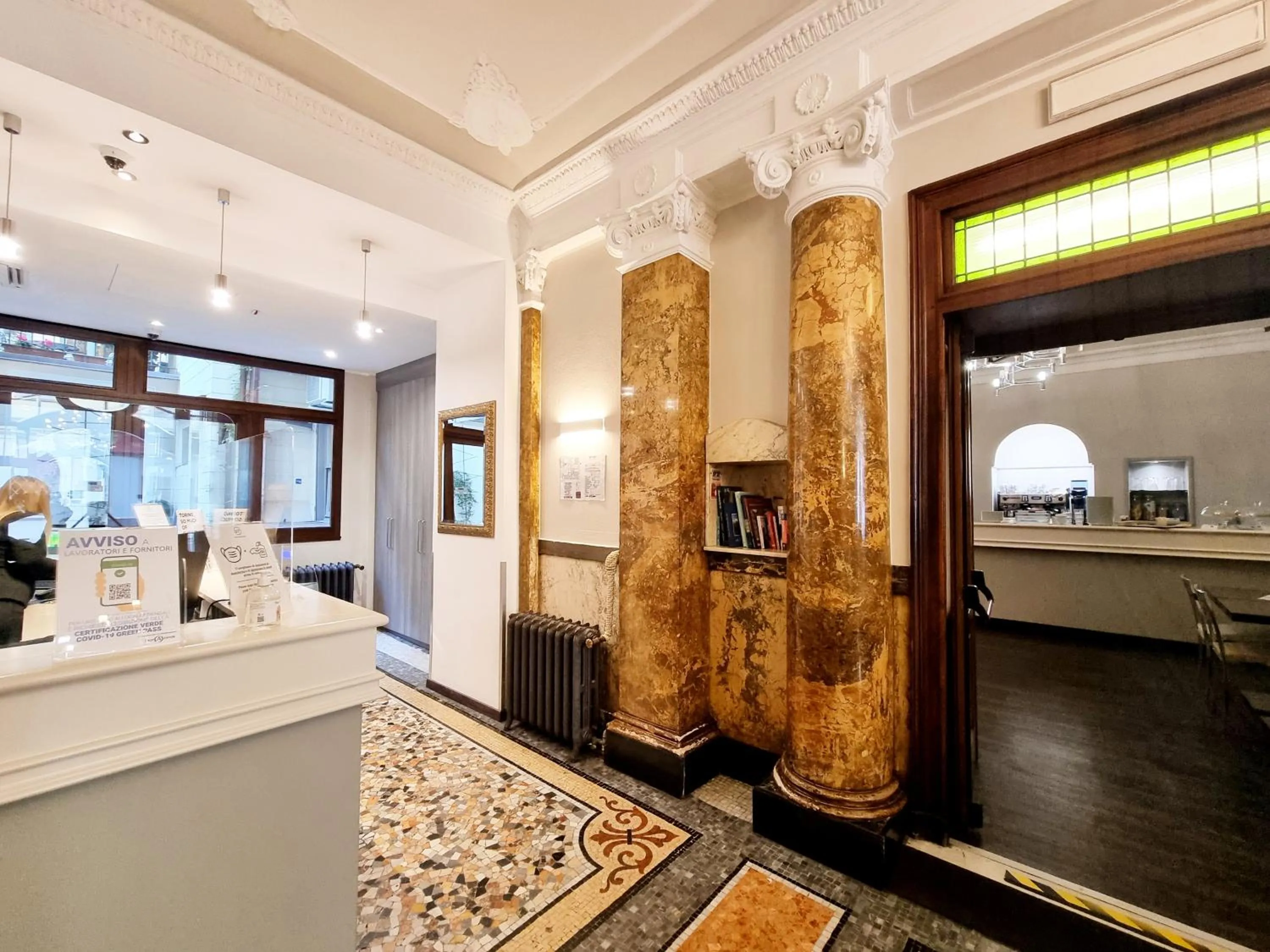 Lobby or reception in Hotel Astoria