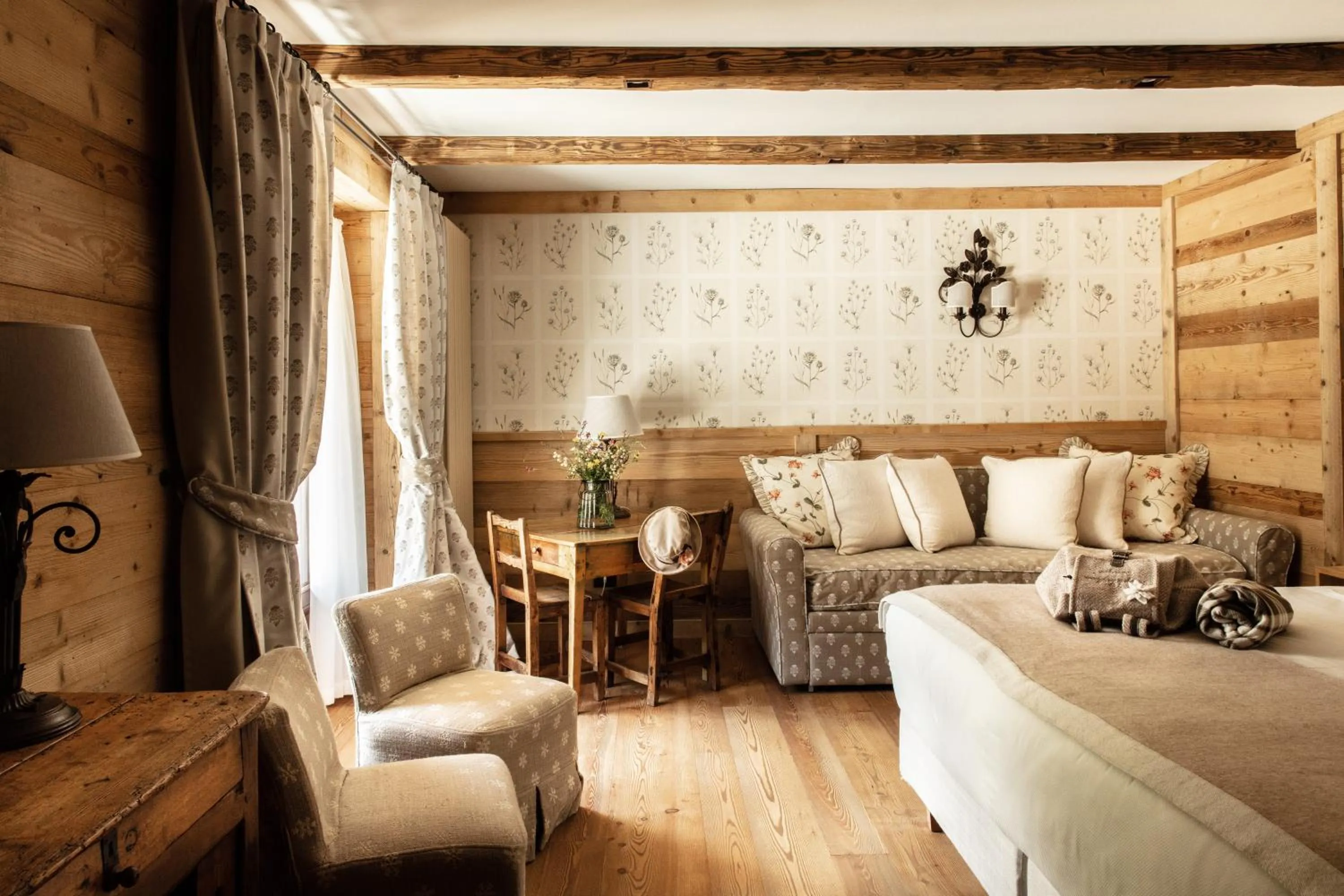 Photo of the whole room, Bed in Auberge de La Maison