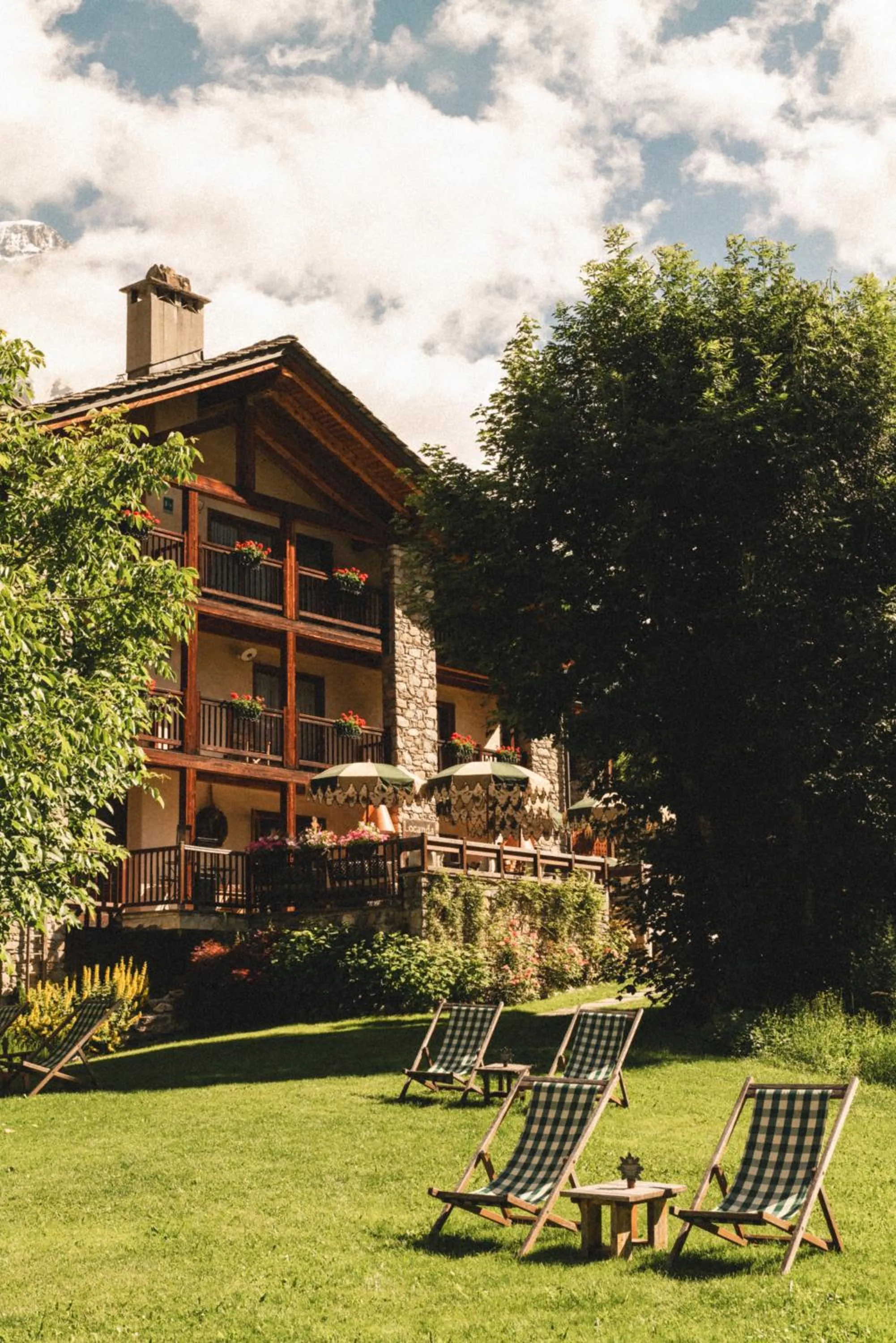 Property building in Auberge de La Maison