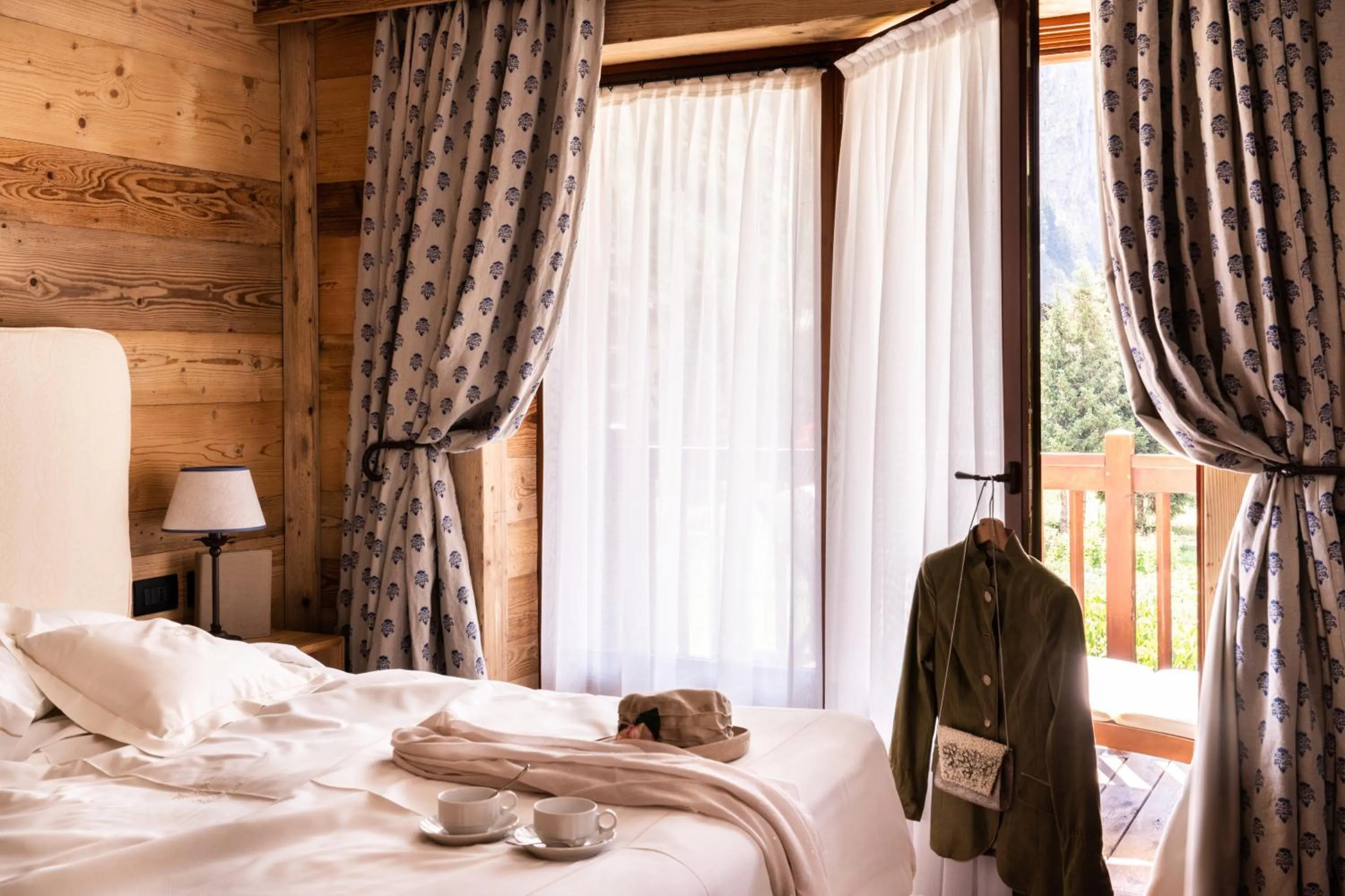 Bed in Auberge de La Maison