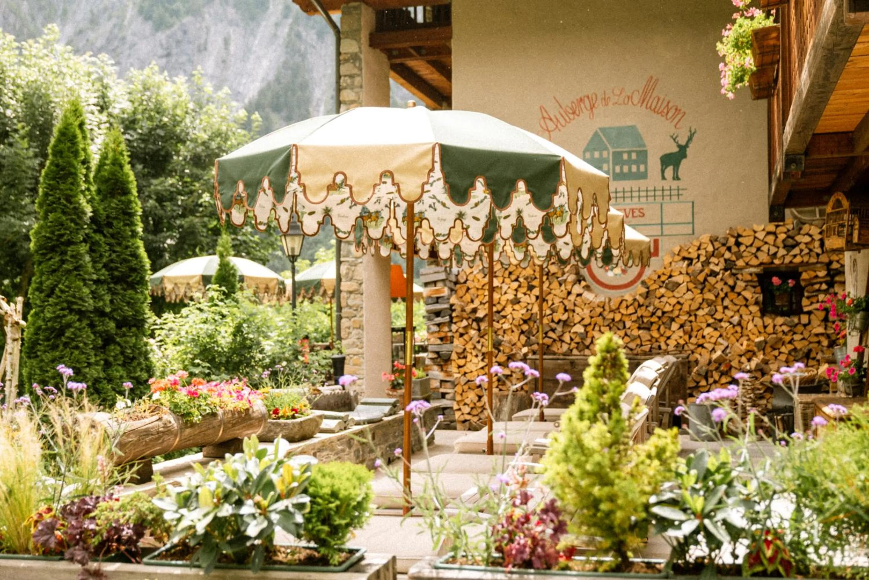 Property building in Auberge de La Maison