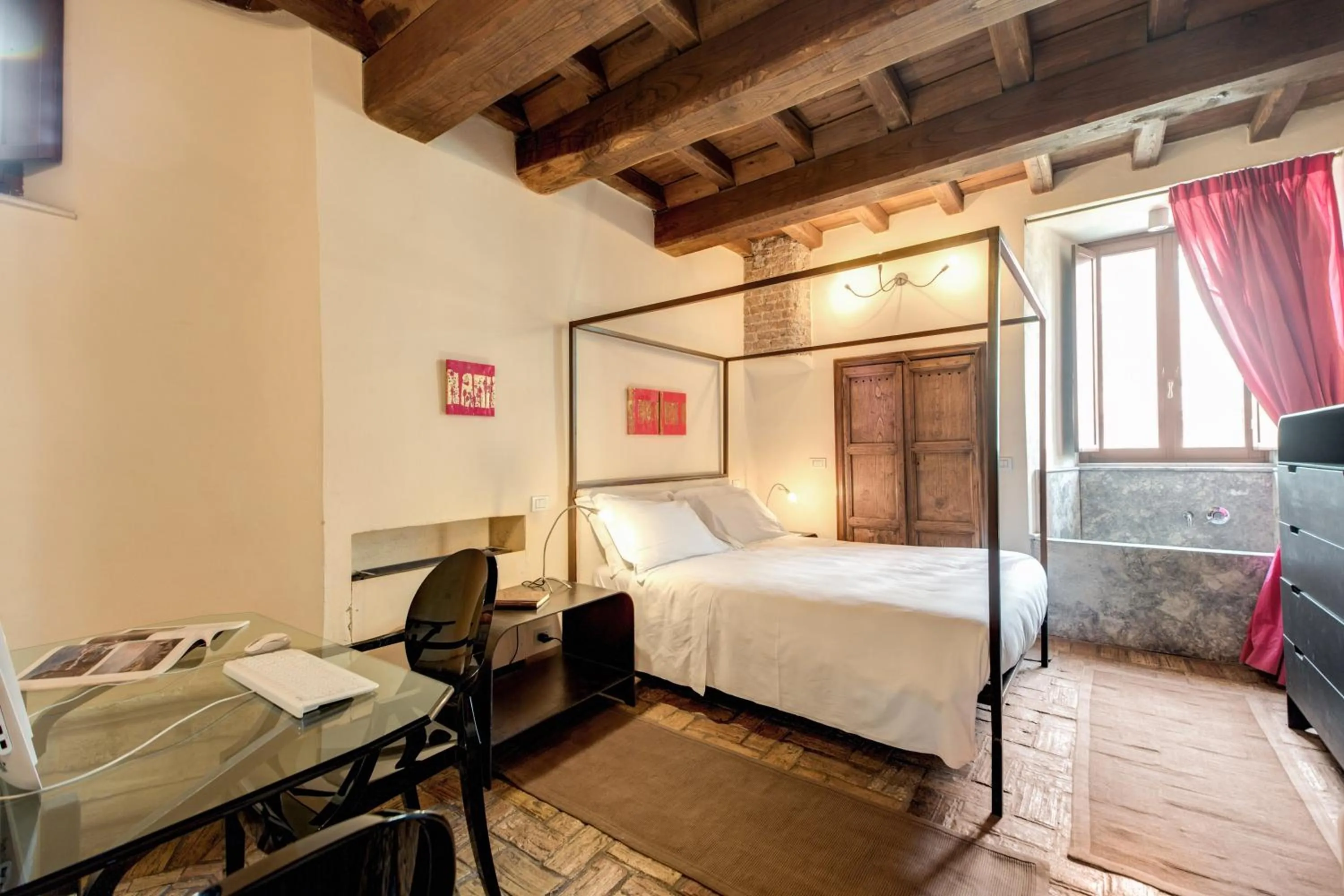 Photo of the whole room, Bed in Residenza Torre Colonna