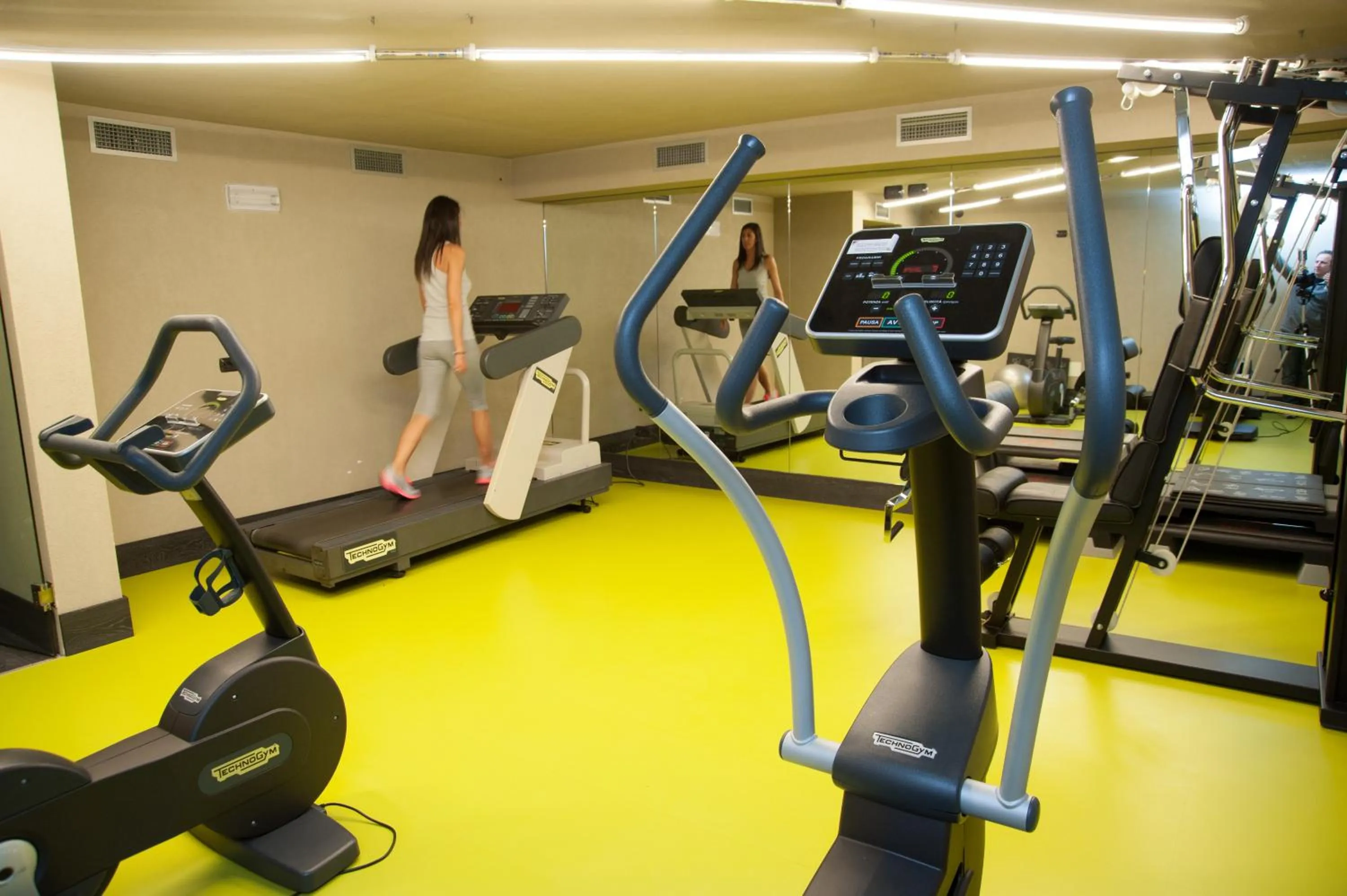 Fitness centre/facilities in Alexander Charme Hotel