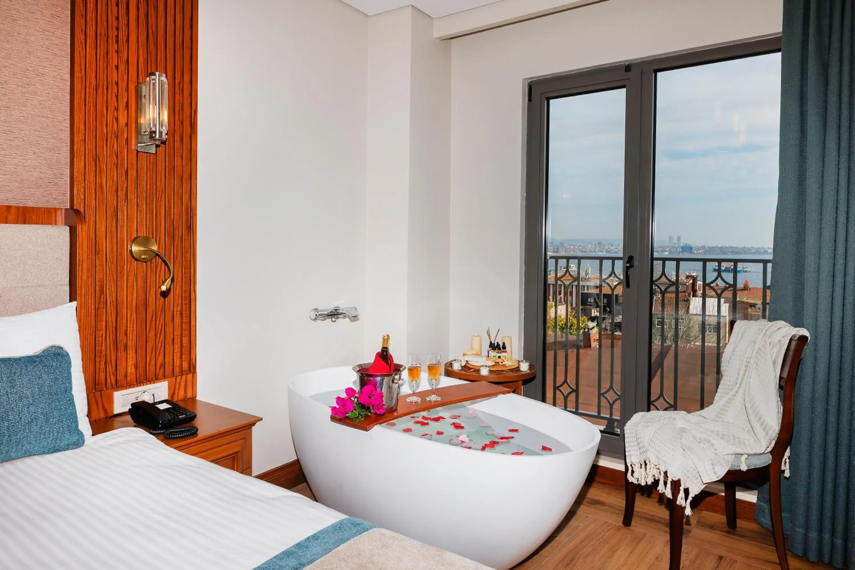 Sea view, Bed in Triton Hotel Sea view, Bed in Triton Hotel