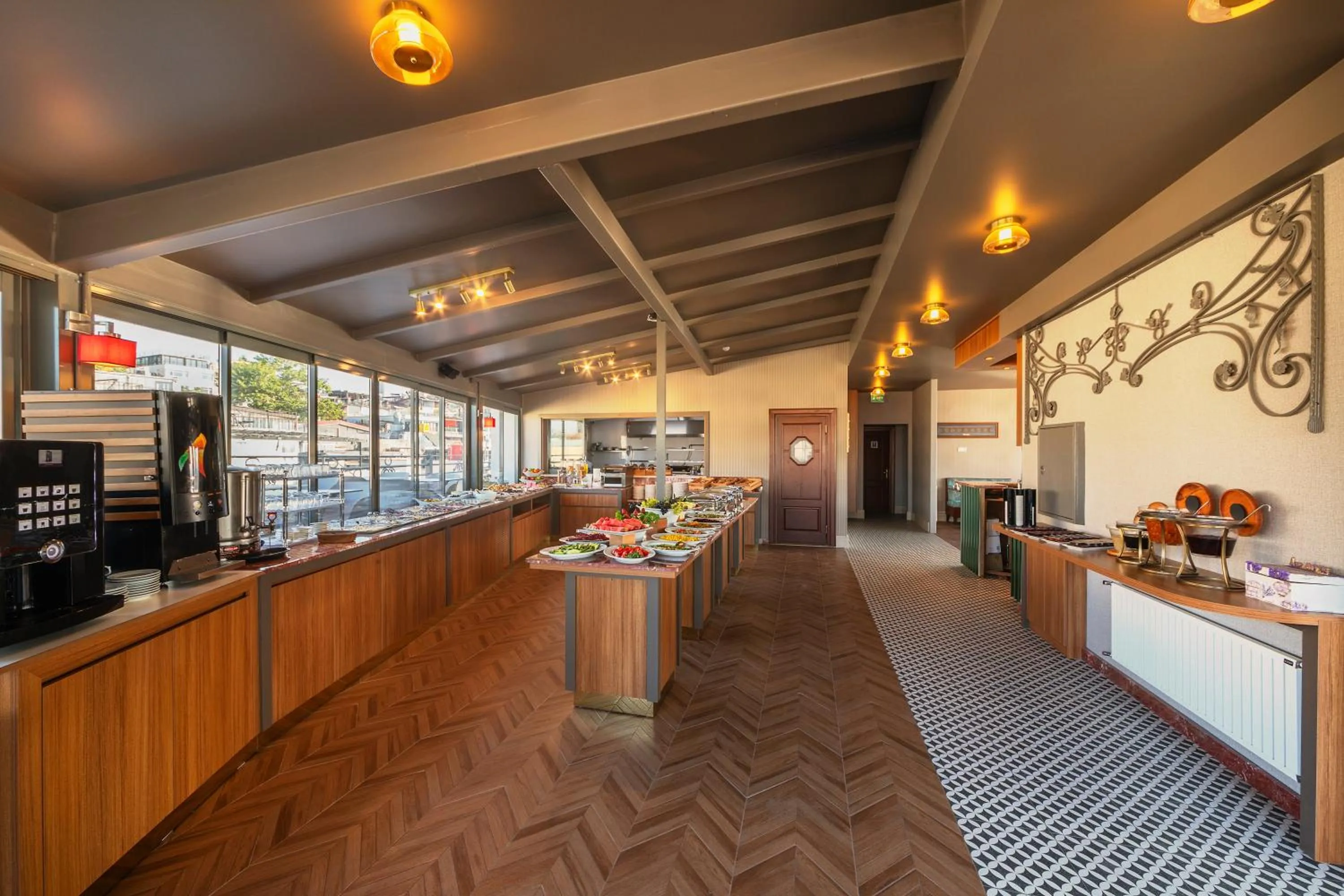 Breakfast in Triton Hotel