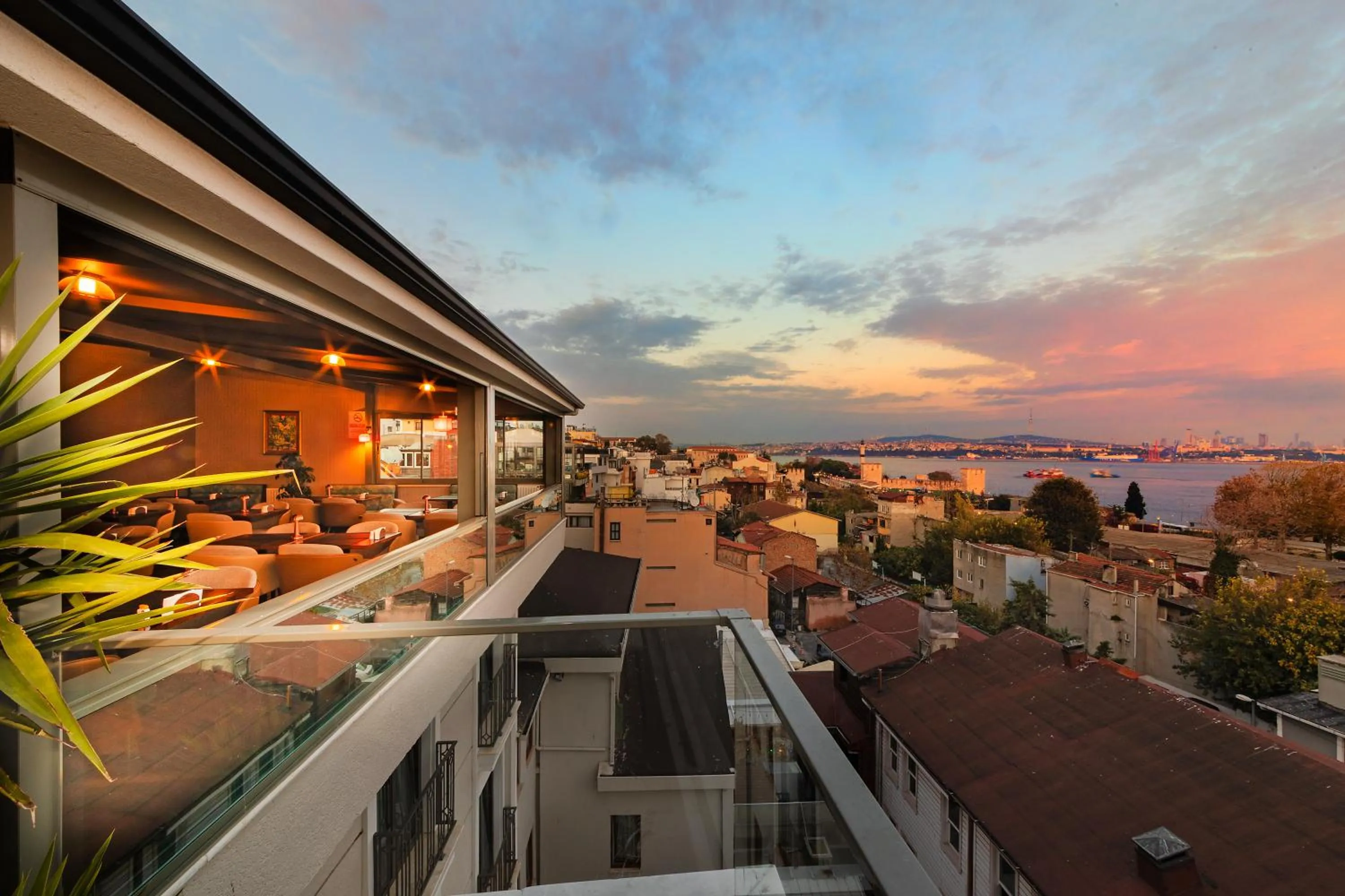 Patio in Triton Hotel