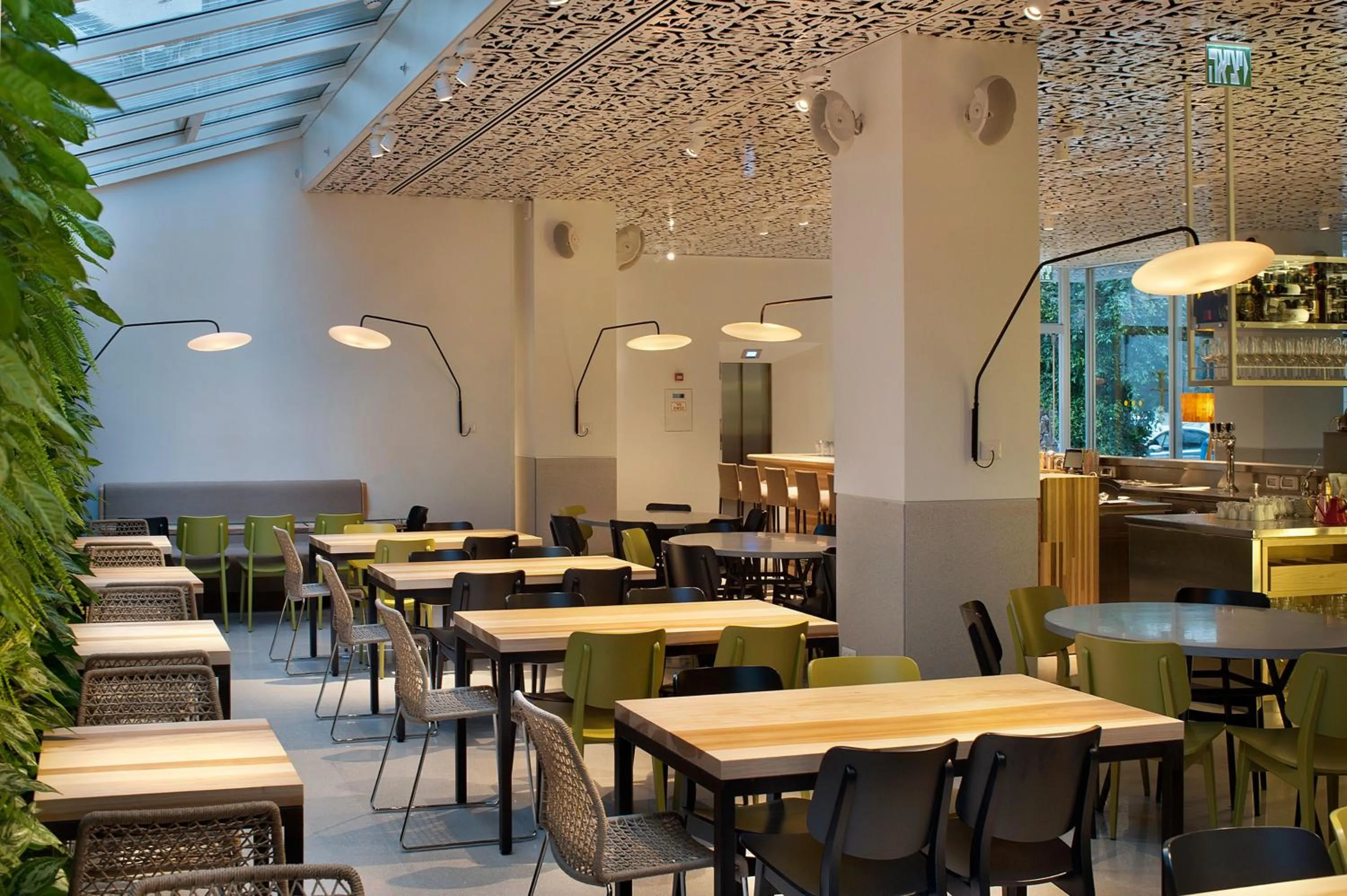 Restaurant/places to eat in Mendeli Street Hotel By Prima Hotels - 18 years Plus