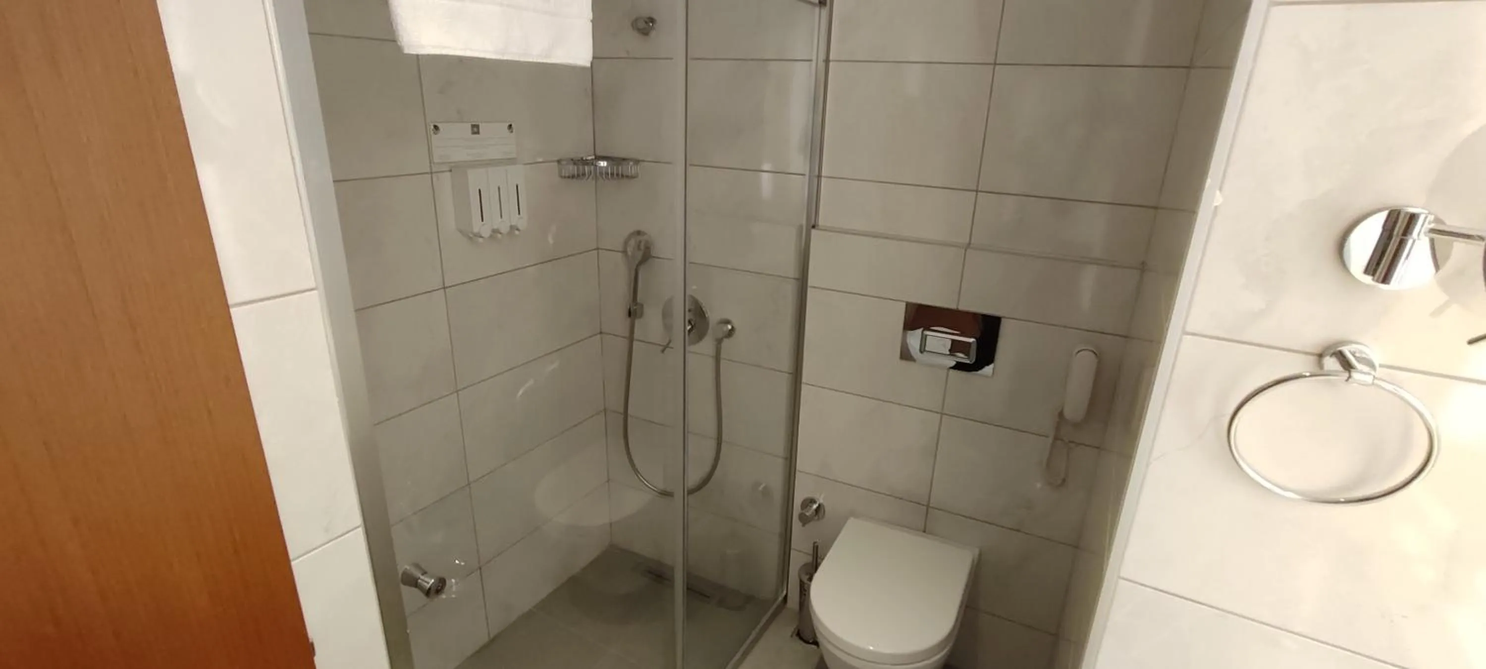 Shower in Cihangir Hotel Bosphorus