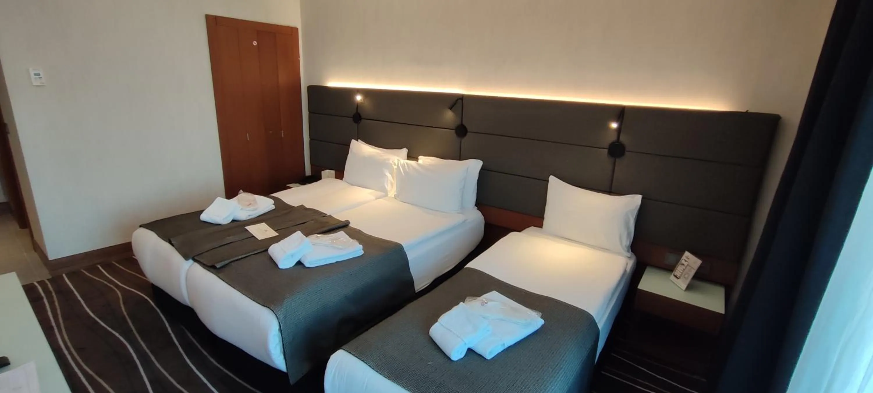 Shower, Bed in Cihangir Hotel Bosphorus