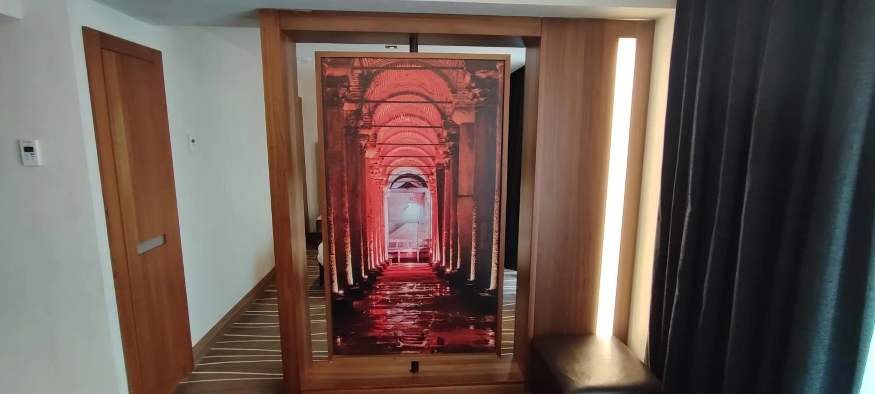 Communal lounge/ TV room in Cihangir Hotel Bosphorus