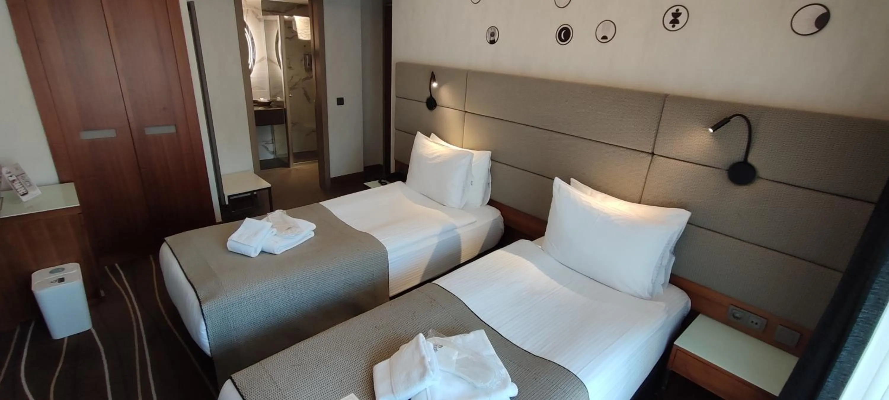 Shower, Bed in Cihangir Hotel Bosphorus