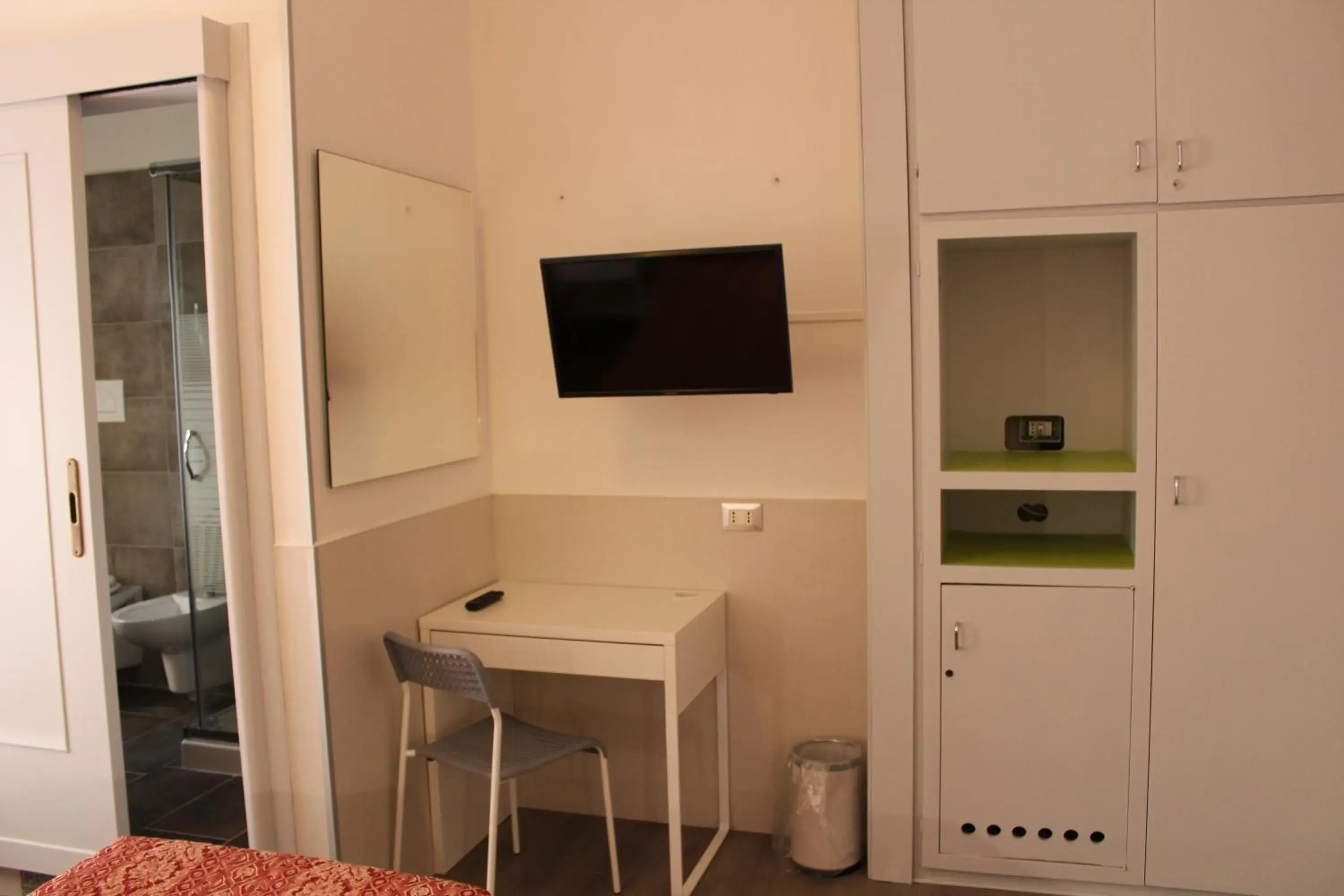Triple Room in Alla Bianca Hotel Triple Room in Alla Bianca Hotel