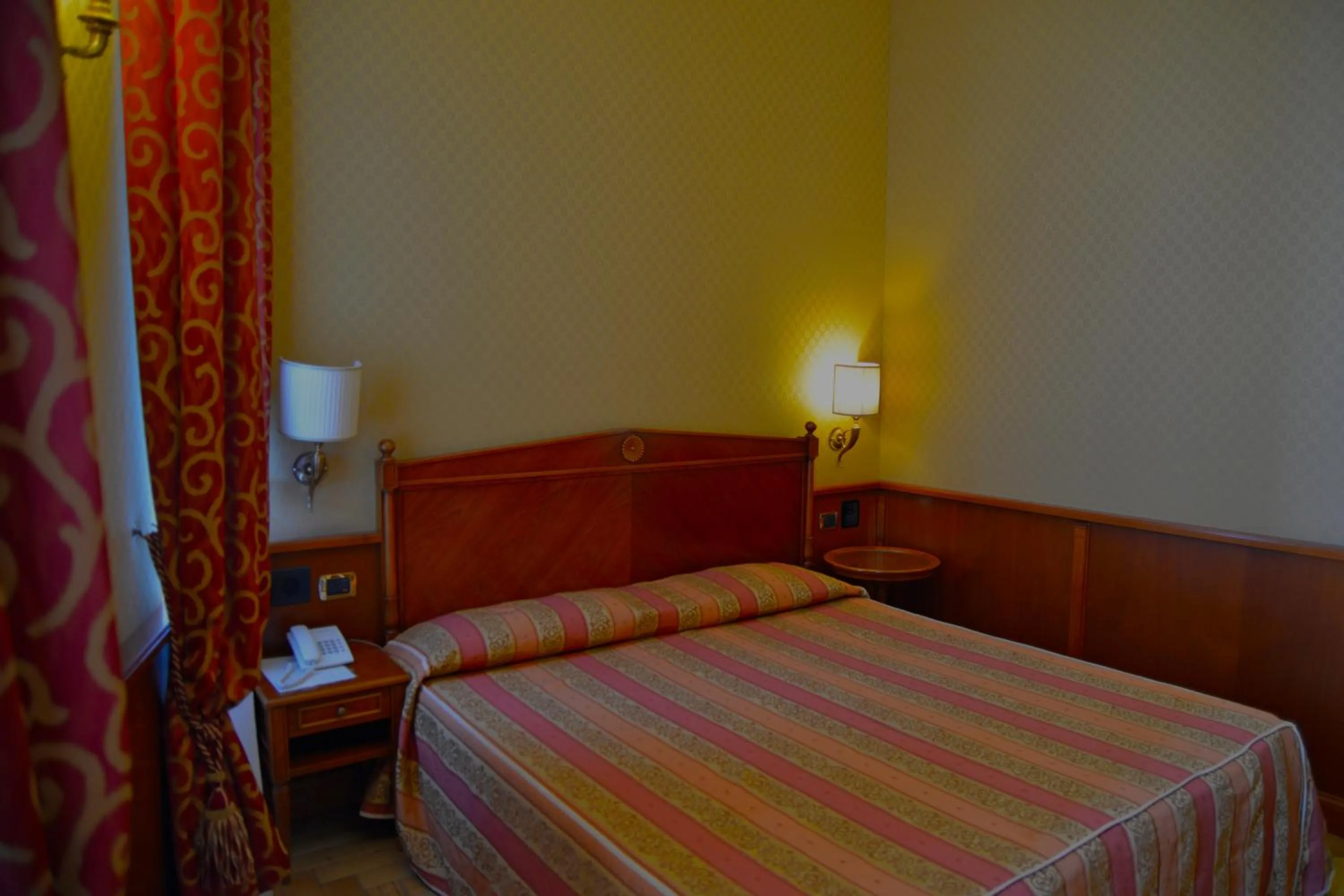 Bed in Livingston Hotel