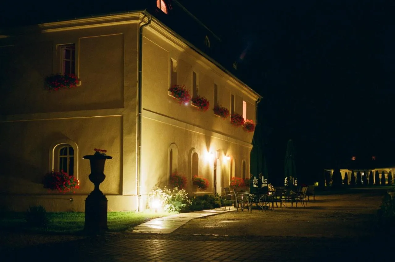 Property building in Pałac Brunów - Wellness & SPA