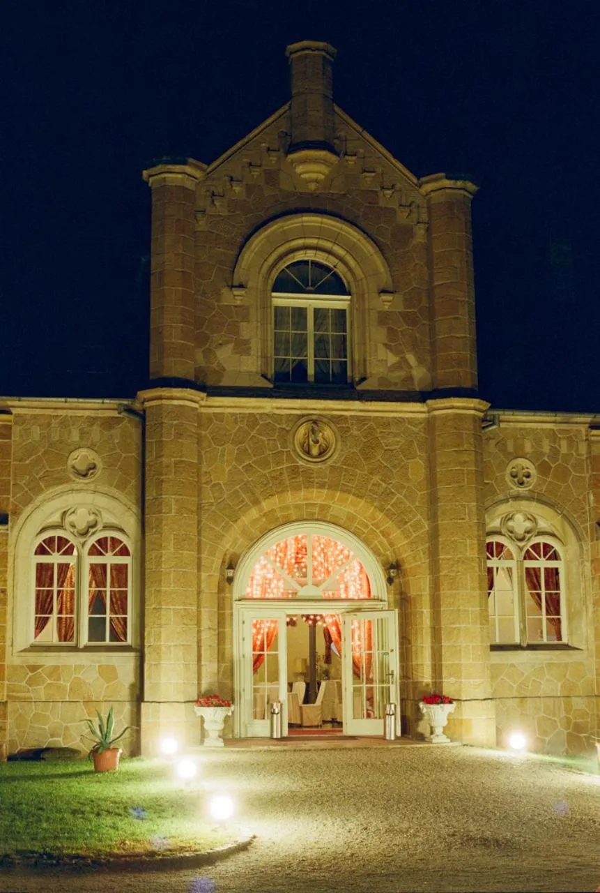 Facade/entrance in Pałac Brunów - Wellness & SPA