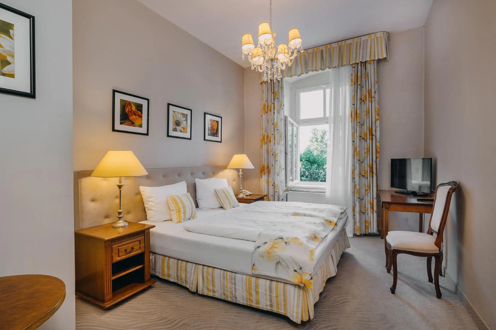 Bed in Pałac Brunów - Wellness & SPA