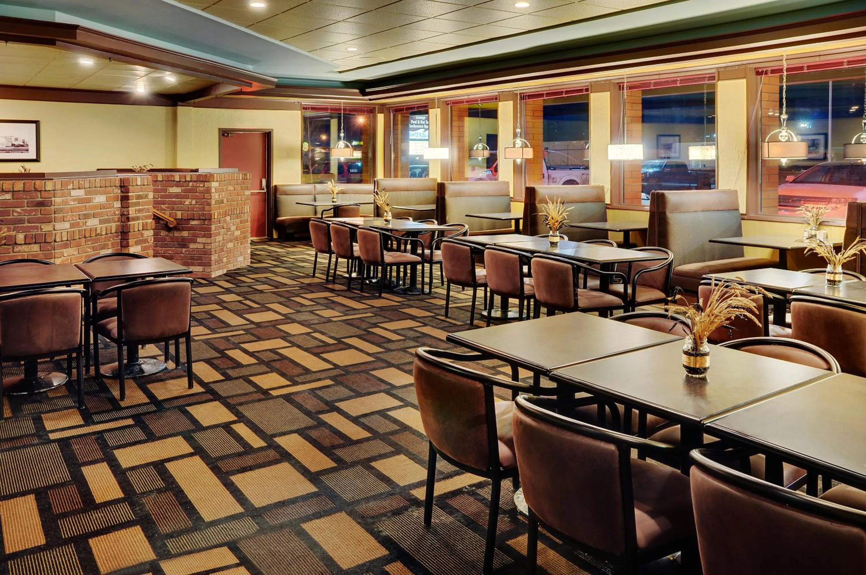 Restaurant/places to eat in Kindersley Inn