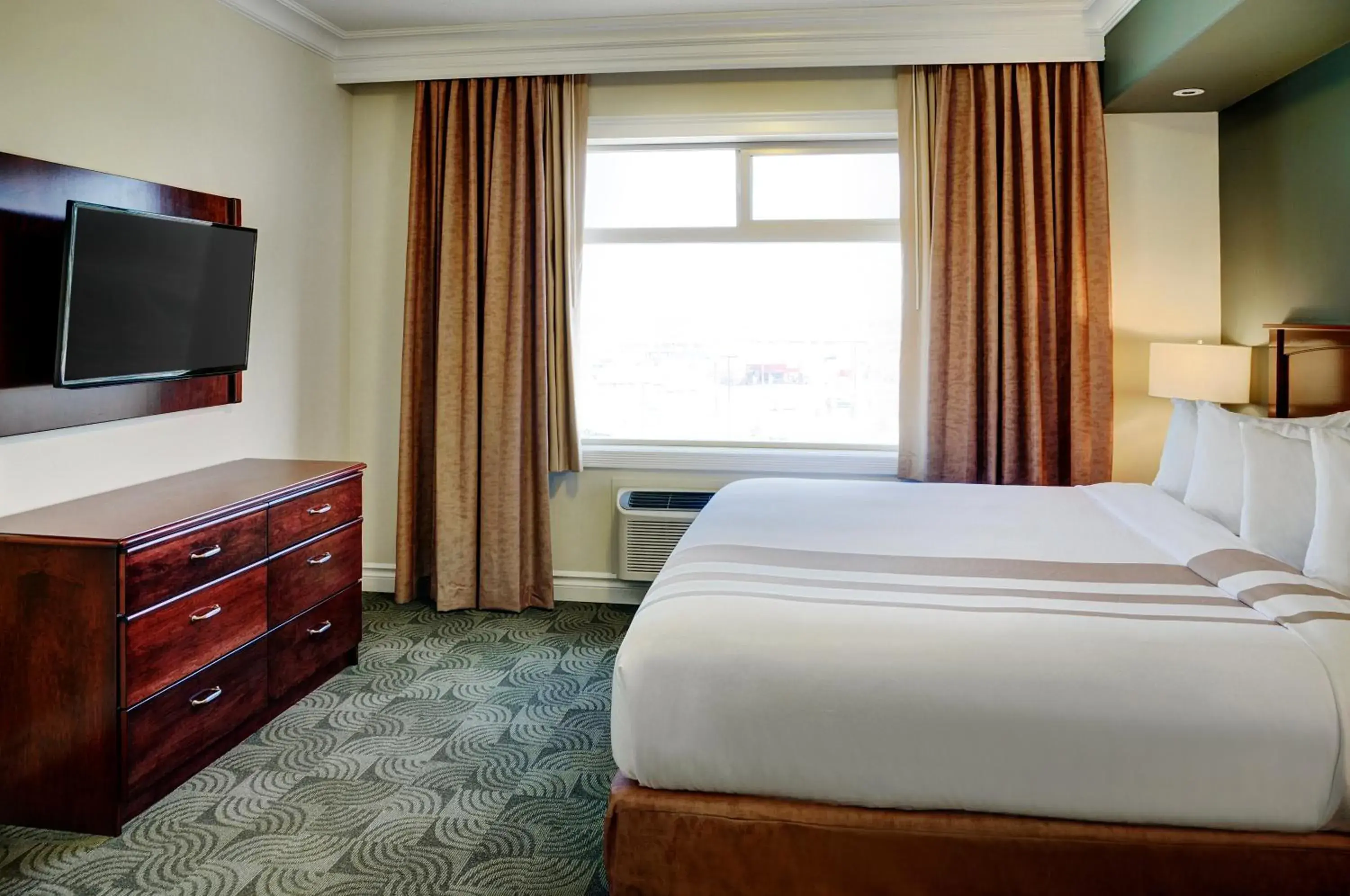 Bed in Kindersley Inn Bed in Kindersley Inn