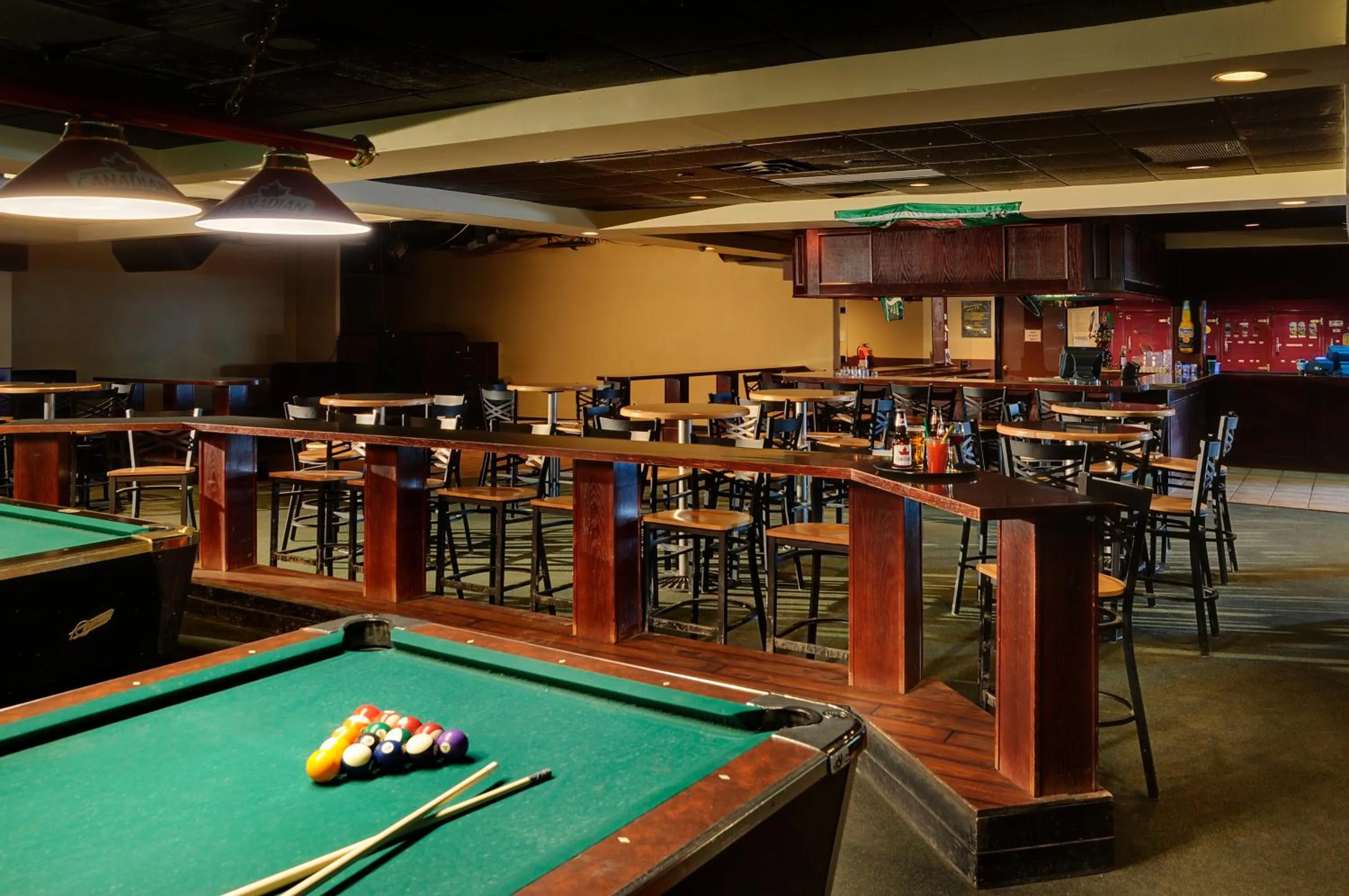 Spring in Kindersley Inn