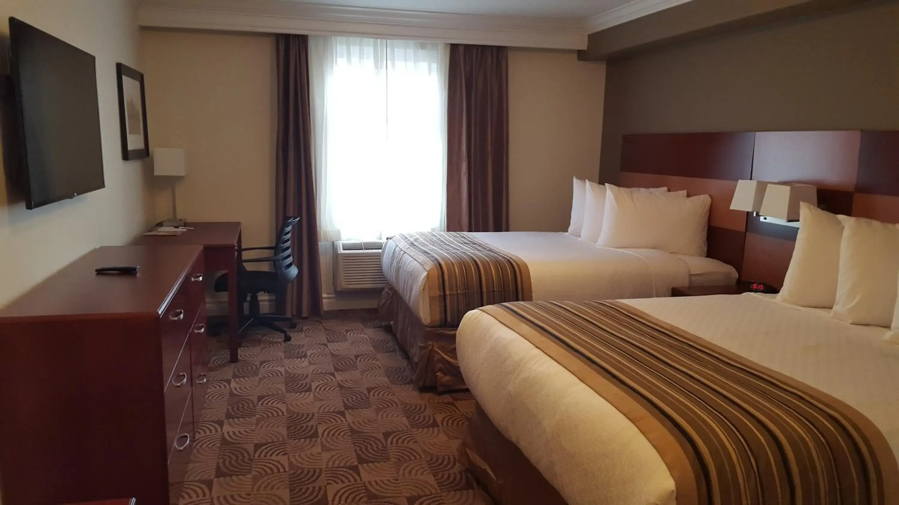 Bedroom, Bed in Kindersley Inn Bedroom, Bed in Kindersley Inn