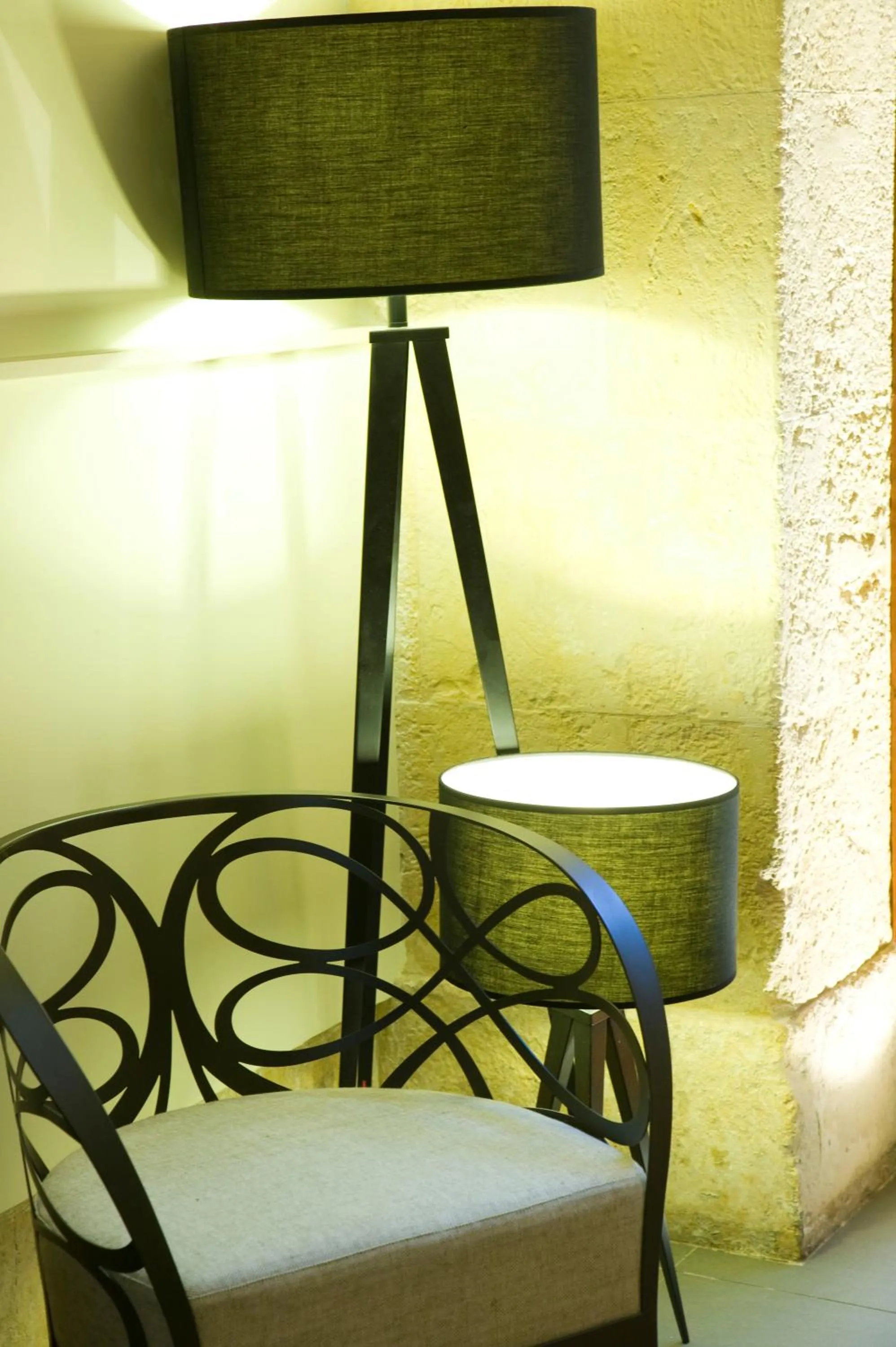 Communal lounge/ TV room in Grande Albergo Alfeo