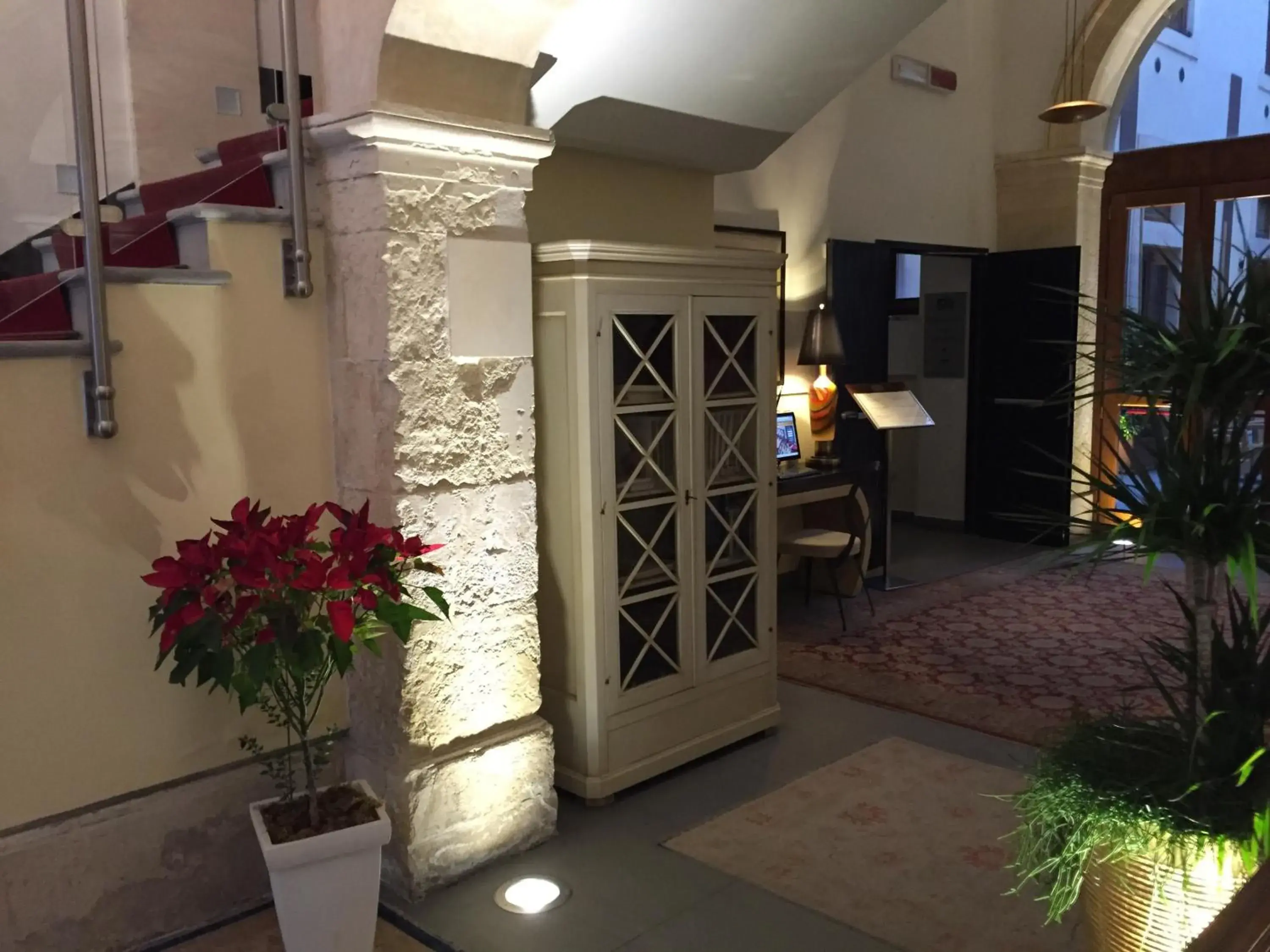 Facade/entrance in Grande Albergo Alfeo Facade/entrance in Grande Albergo Alfeo