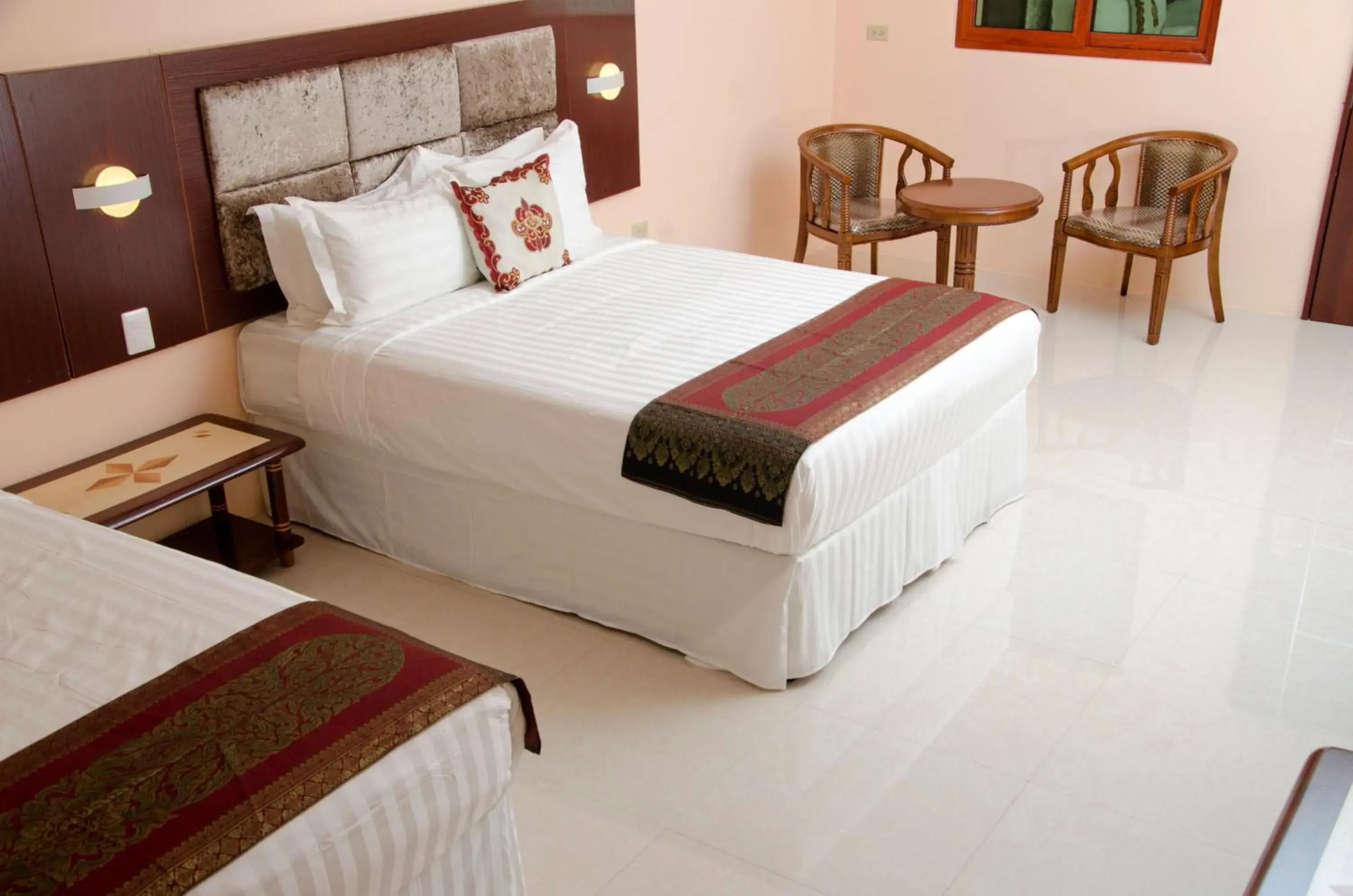 Deluxe Double Room (2 Adults + 1 Child) in Grand Diamond Hotel Trinidad Deluxe Double Room (2 Adults + 1 Child) in Grand Diamond Hotel Trinidad