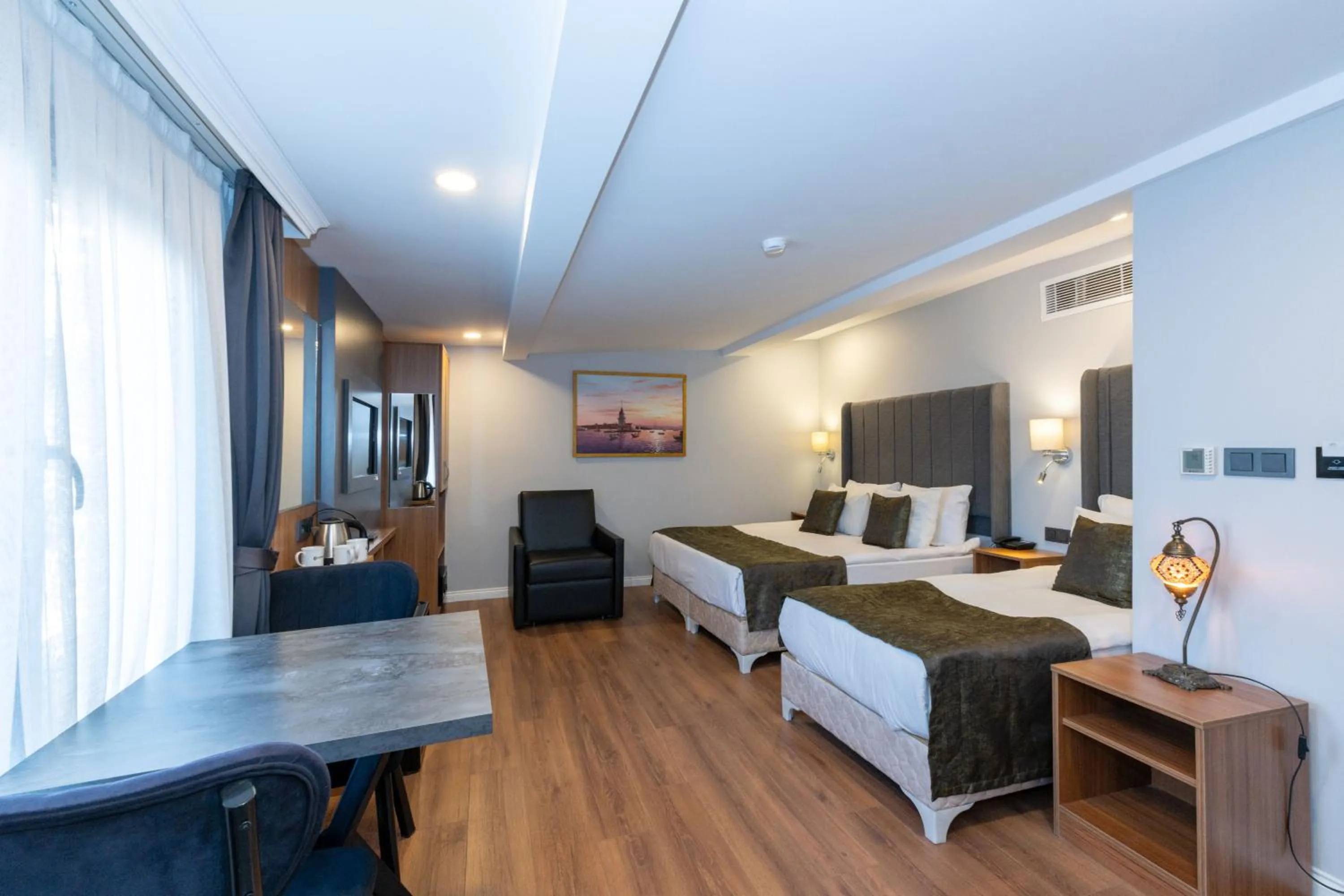 Seating area, Bed in Harmony Hotel Istanbul & SPA