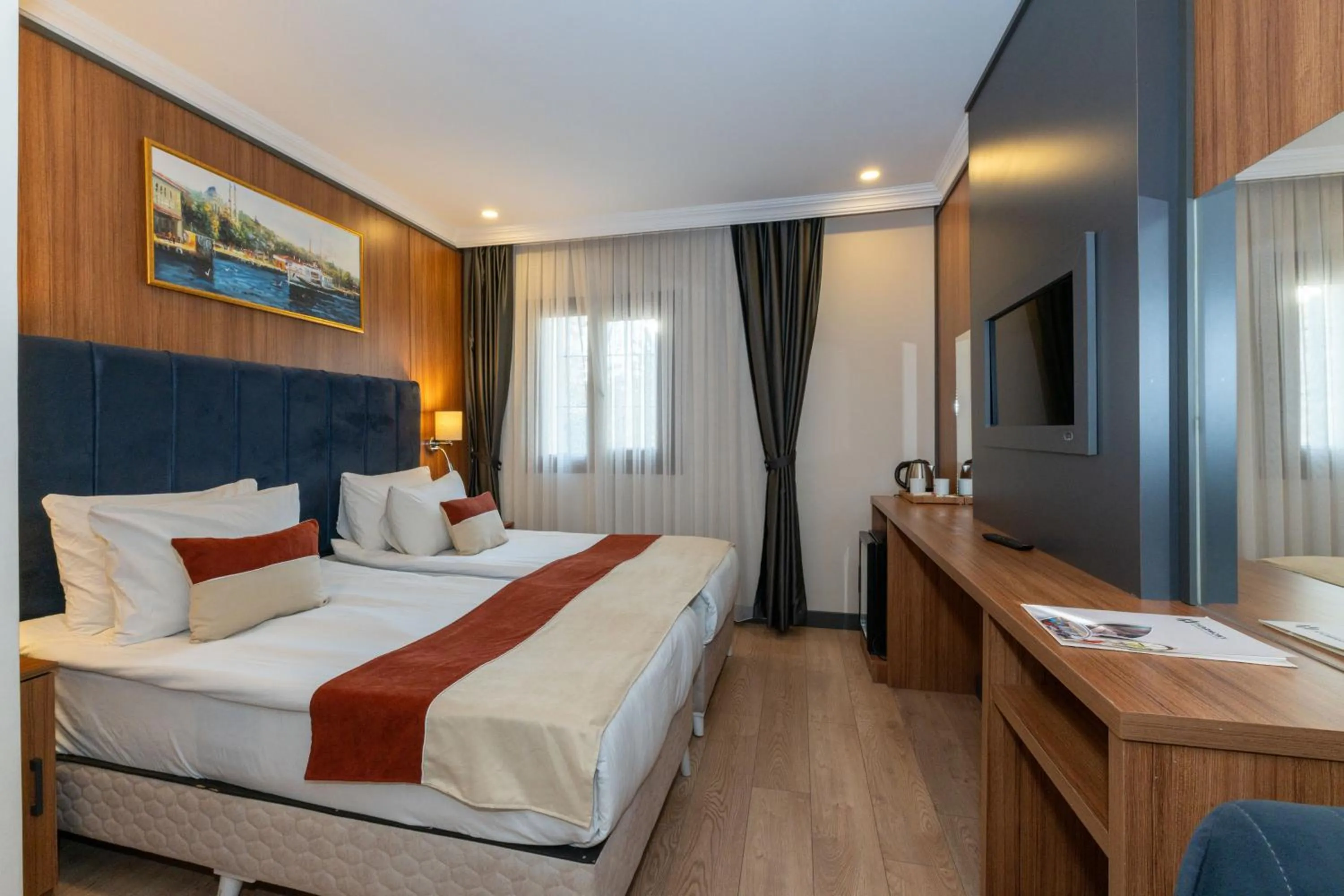 Photo of the whole room, Bed in Harmony Hotel Istanbul & SPA