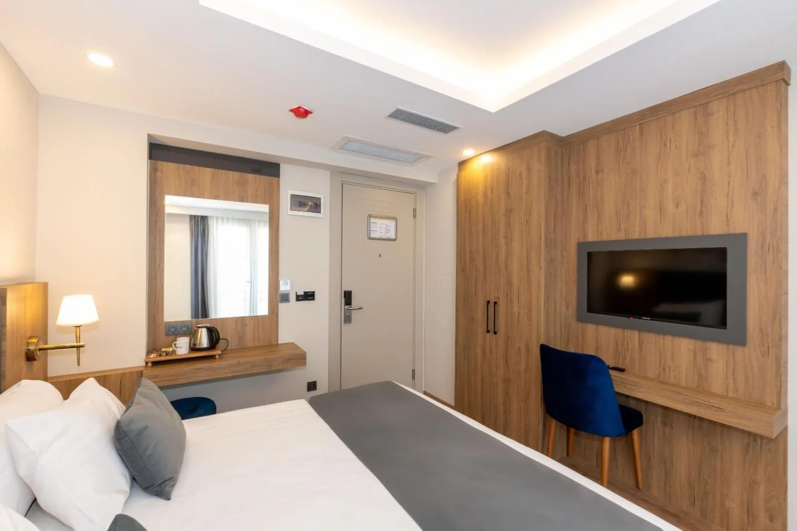 Photo of the whole room, Bed in Harmony Hotel Istanbul & SPA