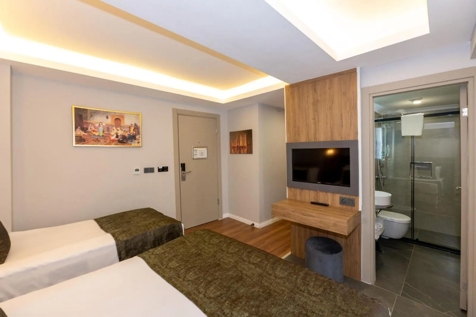 Photo of the whole room, Bed in Harmony Hotel Istanbul & SPA