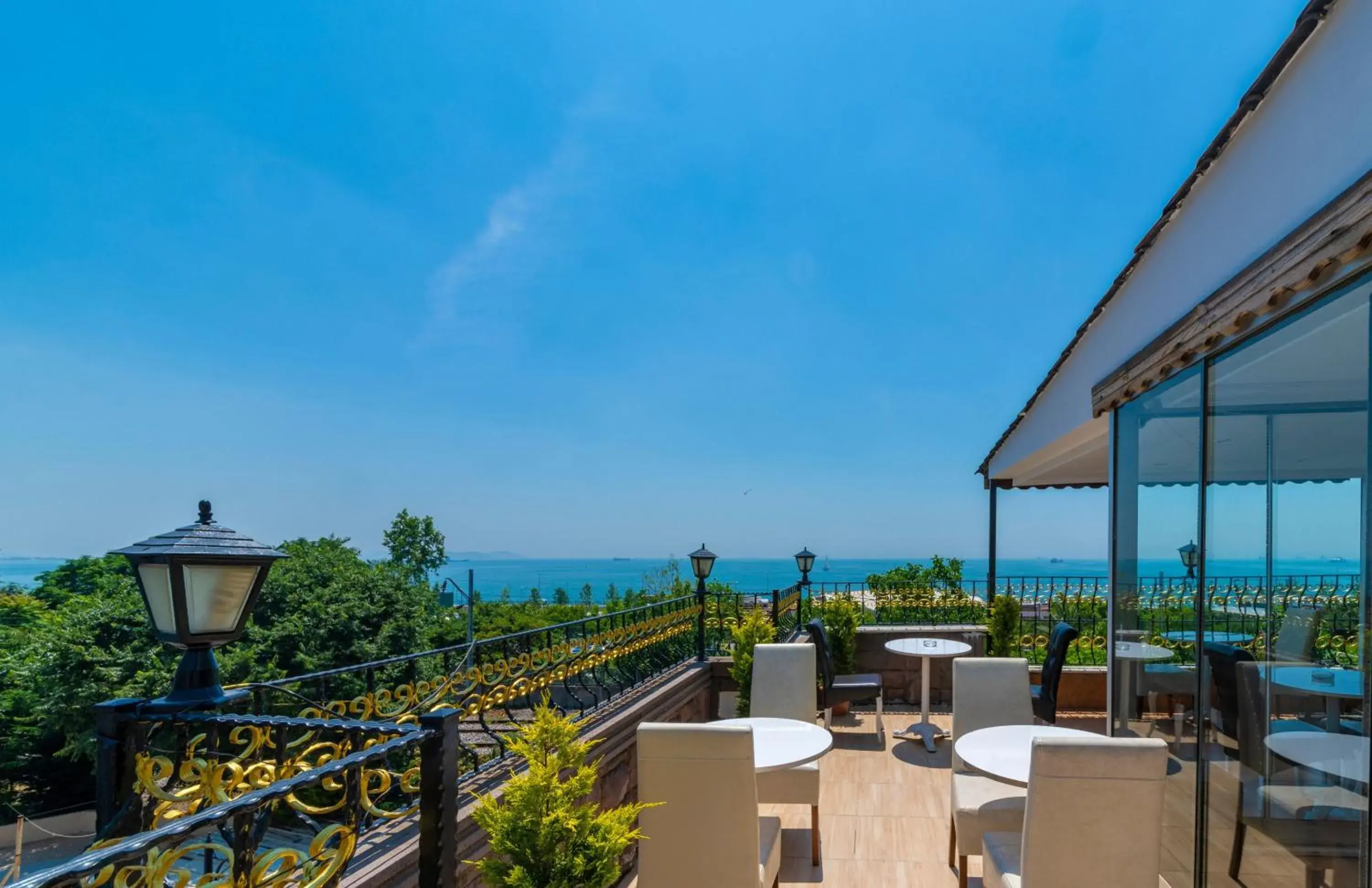 Restaurant/places to eat in Harmony Hotel Istanbul & SPA Restaurant/places to eat in Harmony Hotel Istanbul & SPA