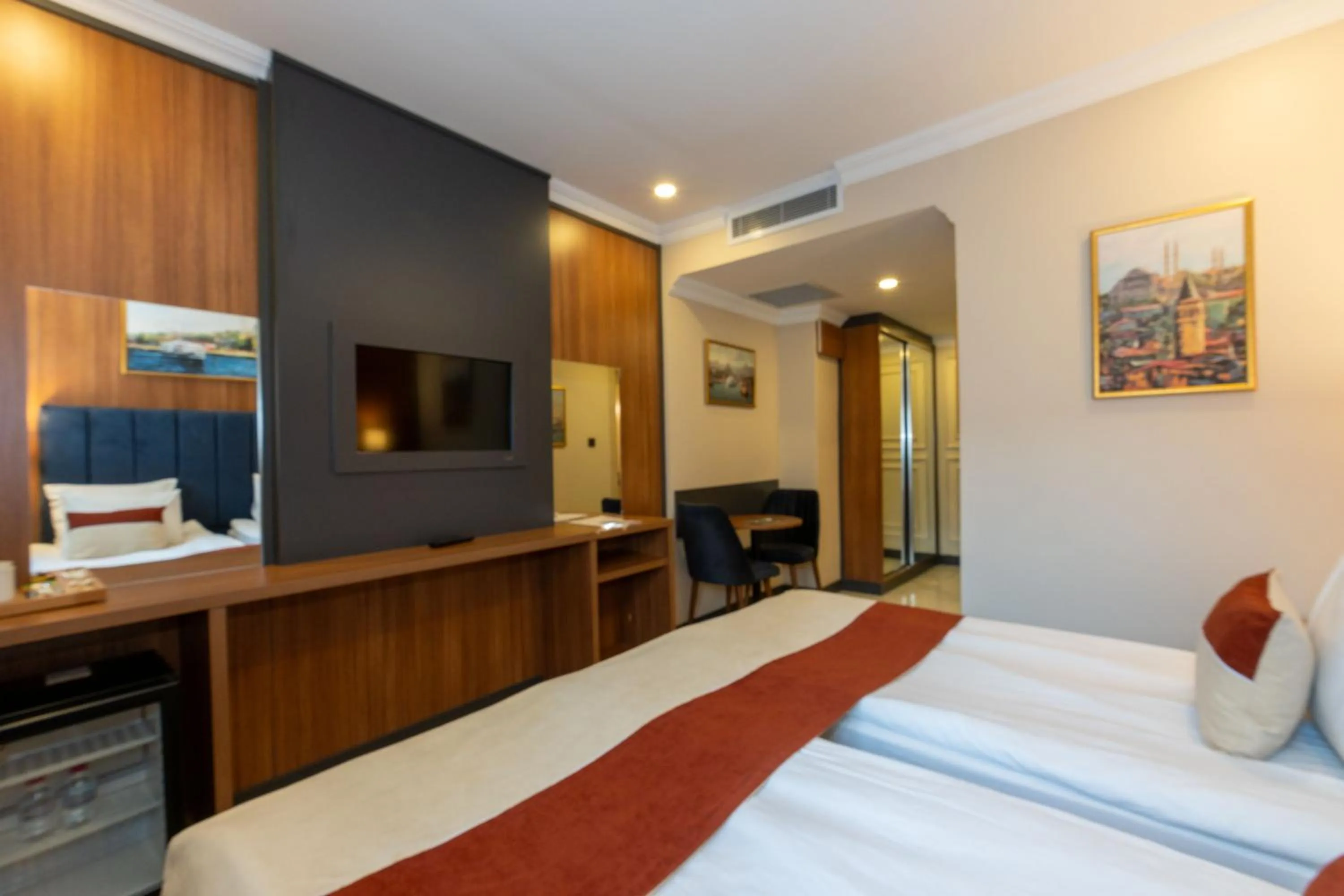 Photo of the whole room, Bed in Harmony Hotel Istanbul & SPA