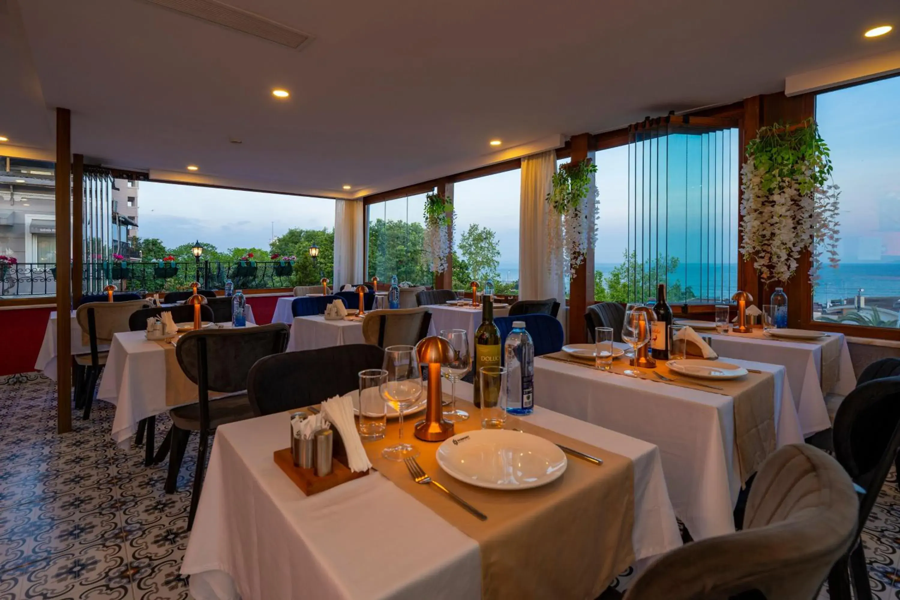 Restaurant/places to eat in Harmony Hotel Istanbul & SPA Restaurant/places to eat in Harmony Hotel Istanbul & SPA