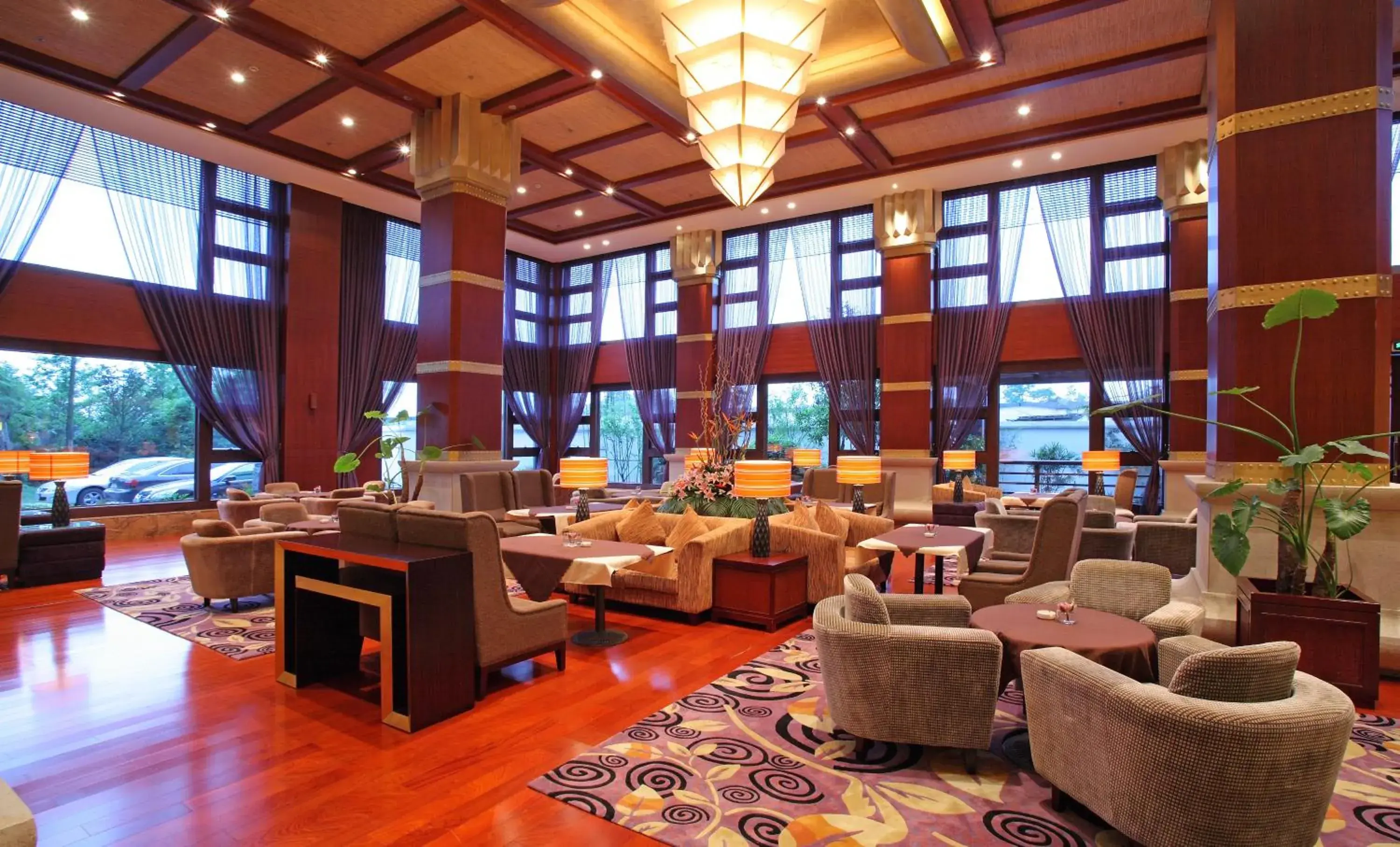 Lounge or bar in Howard Johnson Conference Resort Chengdu Lounge or bar in Howard Johnson Conference Resort Chengdu