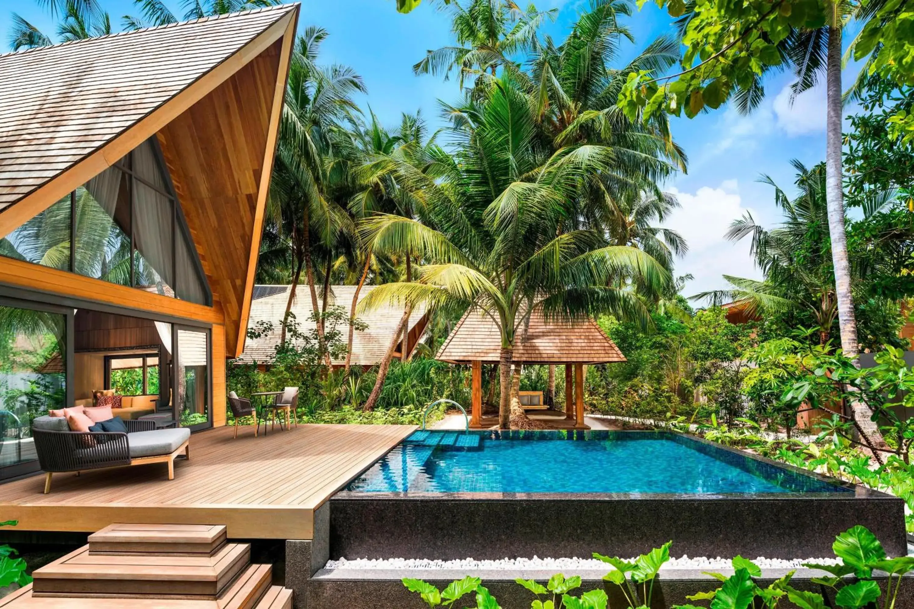 Garden Villa with Pool, 1 Bedroom Villa, 1 King, Sofa bed, Garden view in The St. Regis Maldives Vommuli Resort Garden Villa with Pool, 1 Bedroom Villa, 1 King, Sofa bed, Garden view in The St. Regis Maldives Vommuli Resort