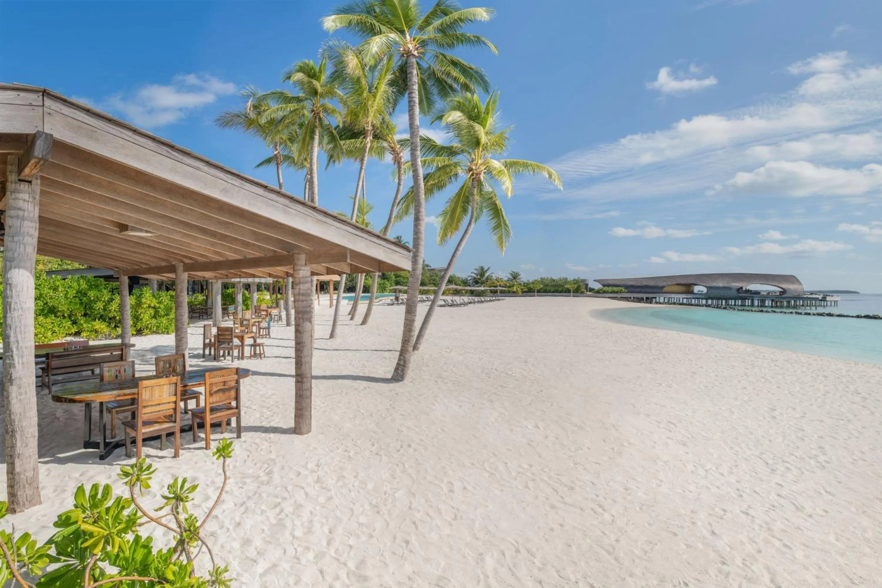 Beach in The St. Regis Maldives Vommuli Resort