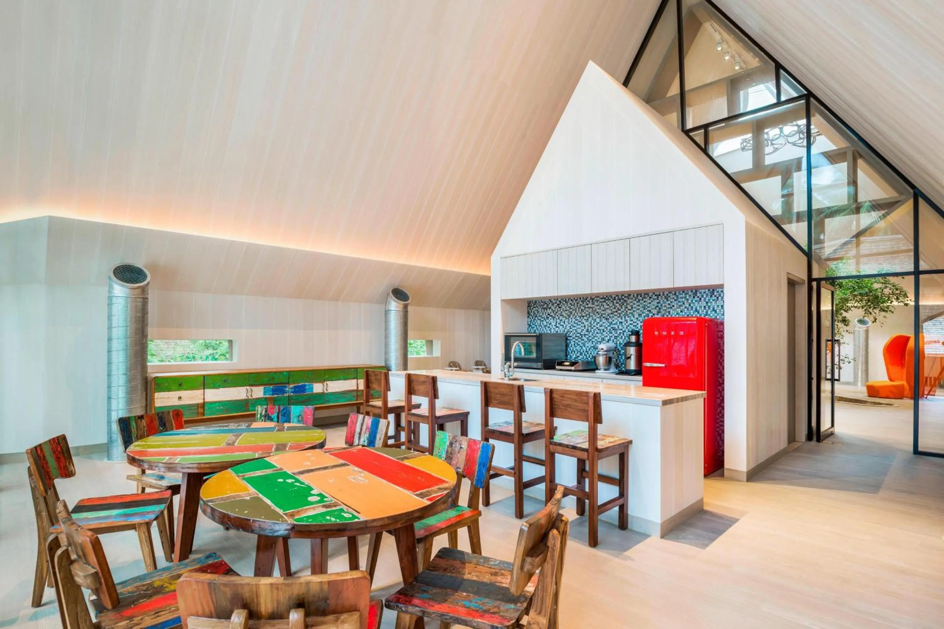 Kitchen or kitchenette in The St. Regis Maldives Vommuli Resort