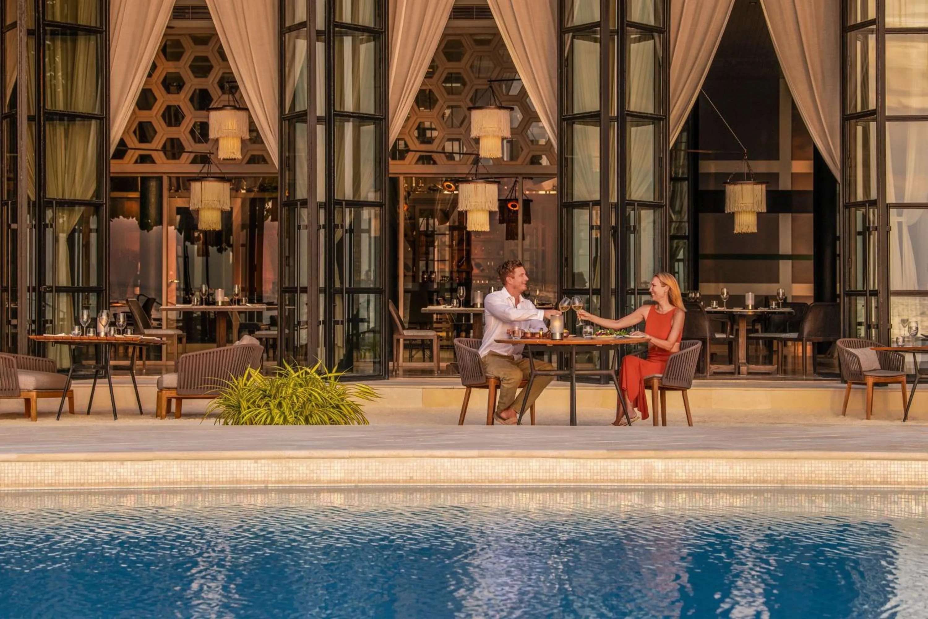 Restaurant/places to eat in The St. Regis Maldives Vommuli Resort