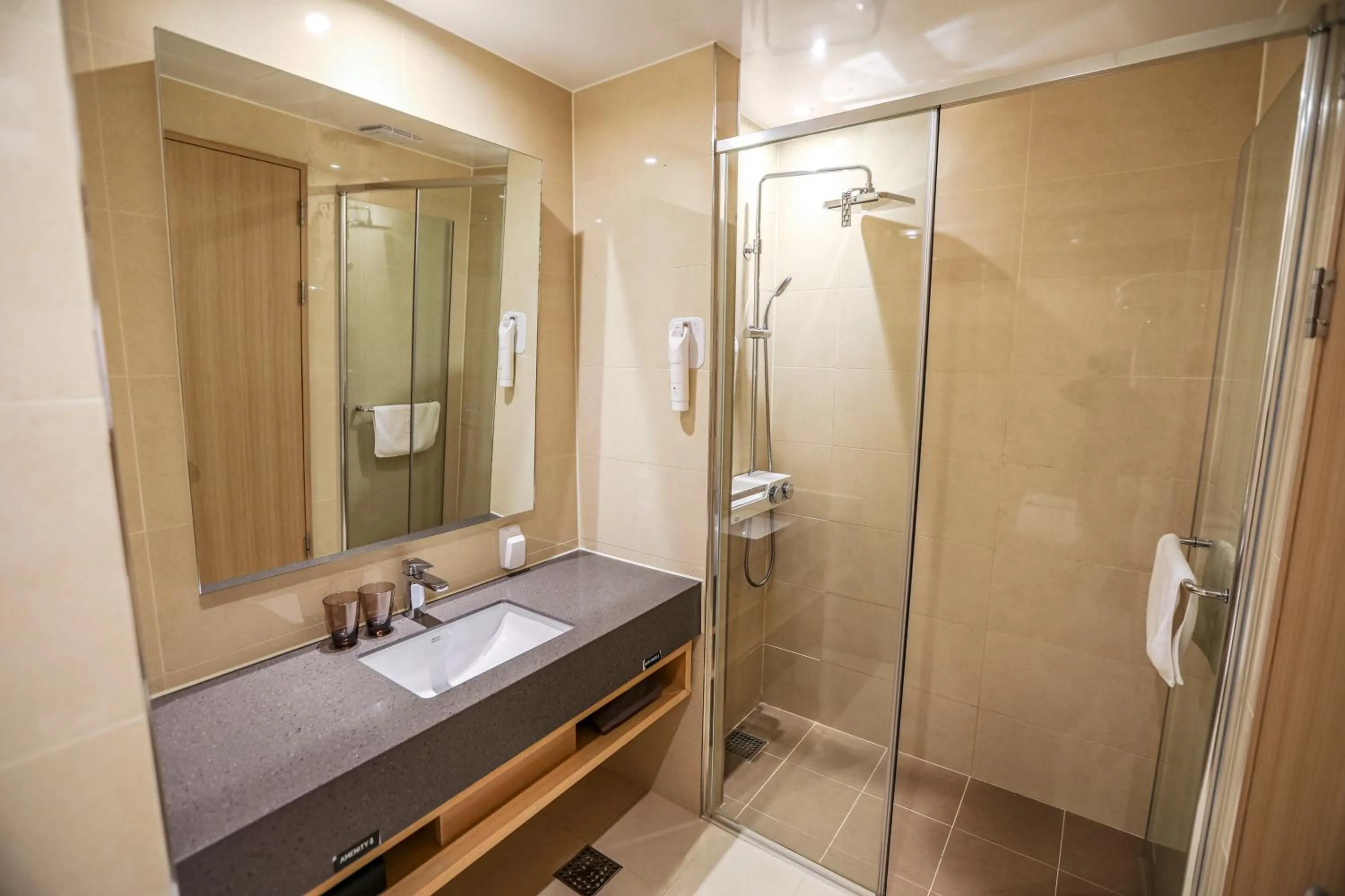 Bathroom in Gwangyang Lacky Hotel