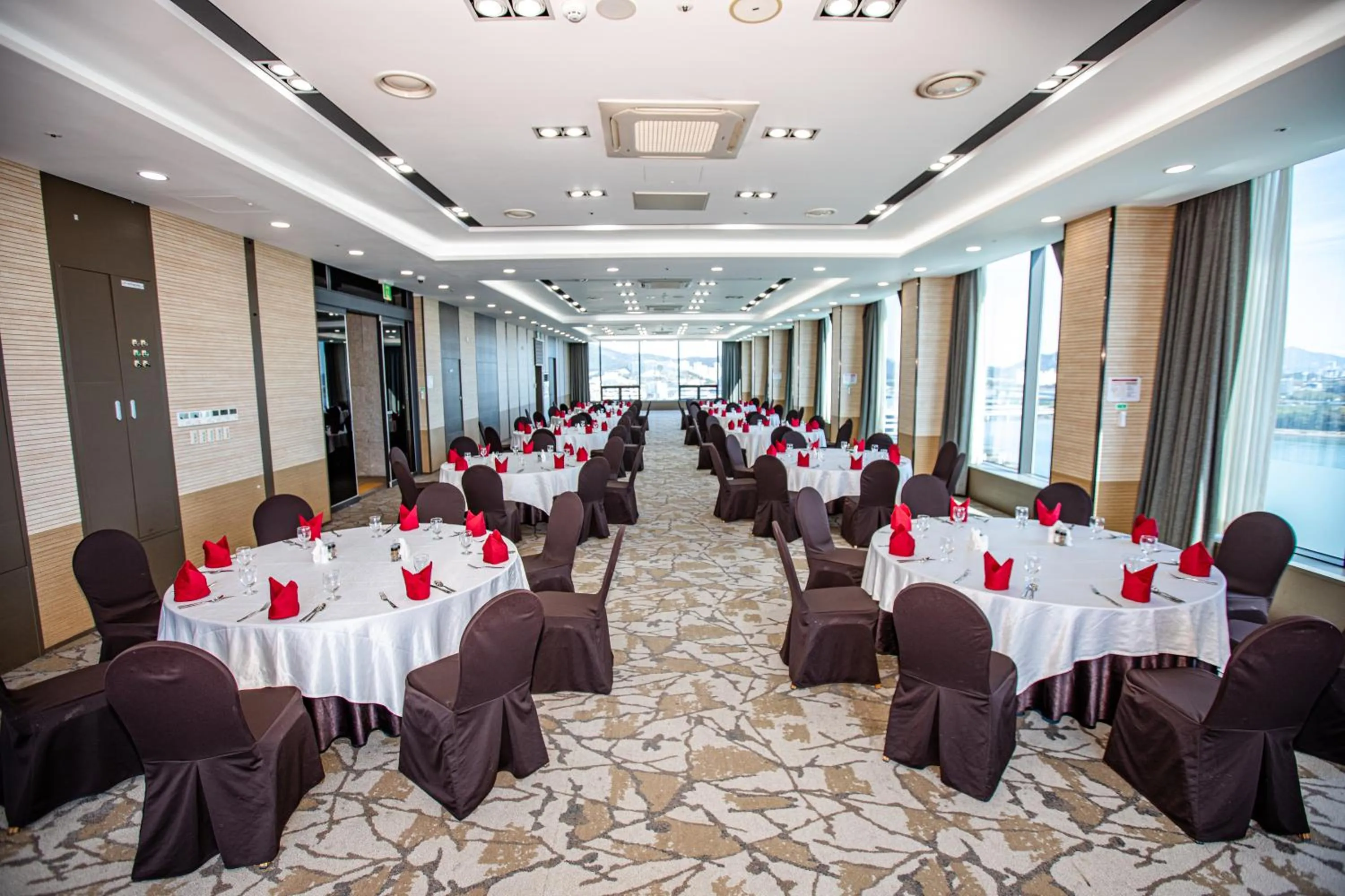 Banquet/Function facilities in Gwangyang Lacky Hotel