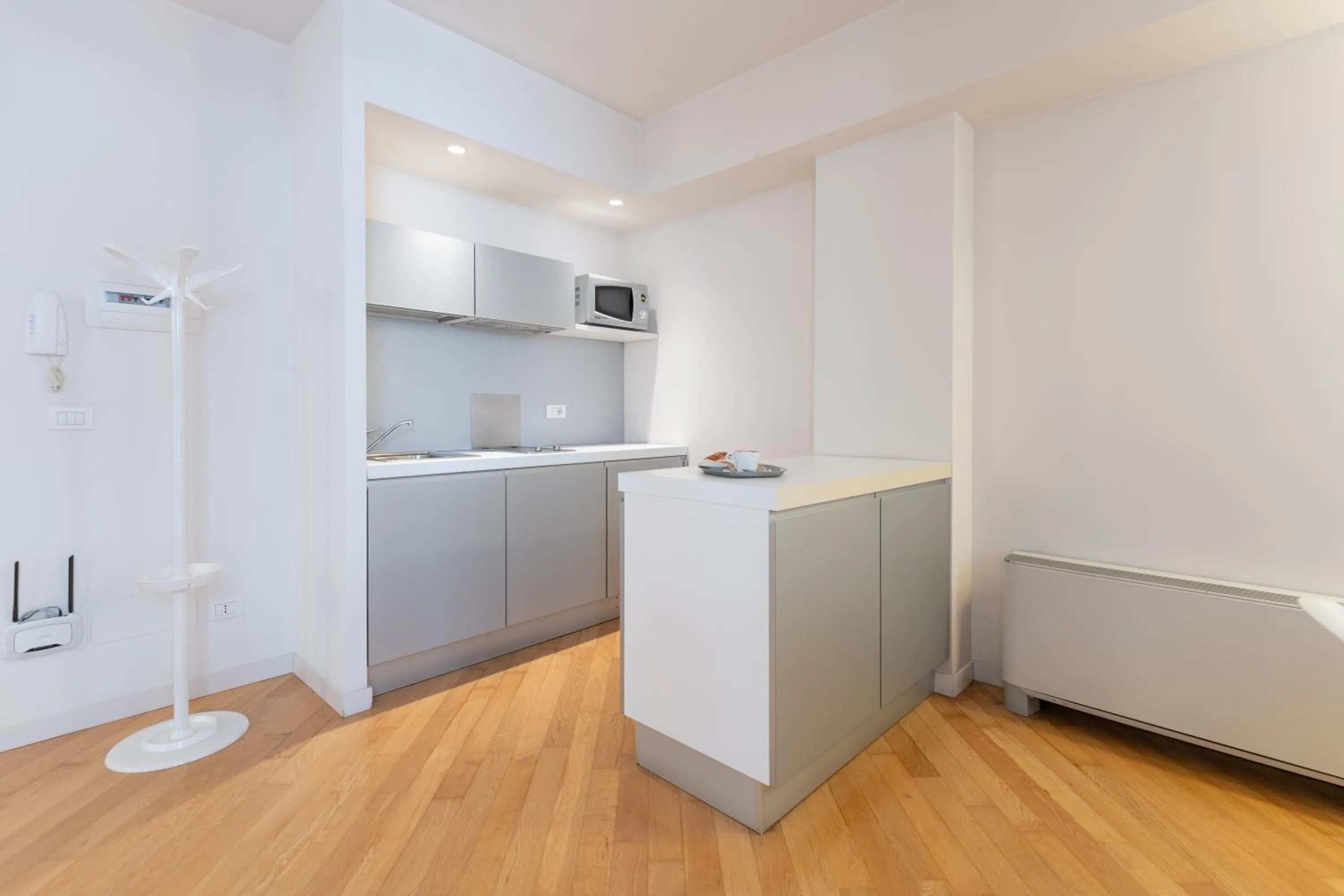 Kitchen or kitchenette in Home 15 Residence Hotel